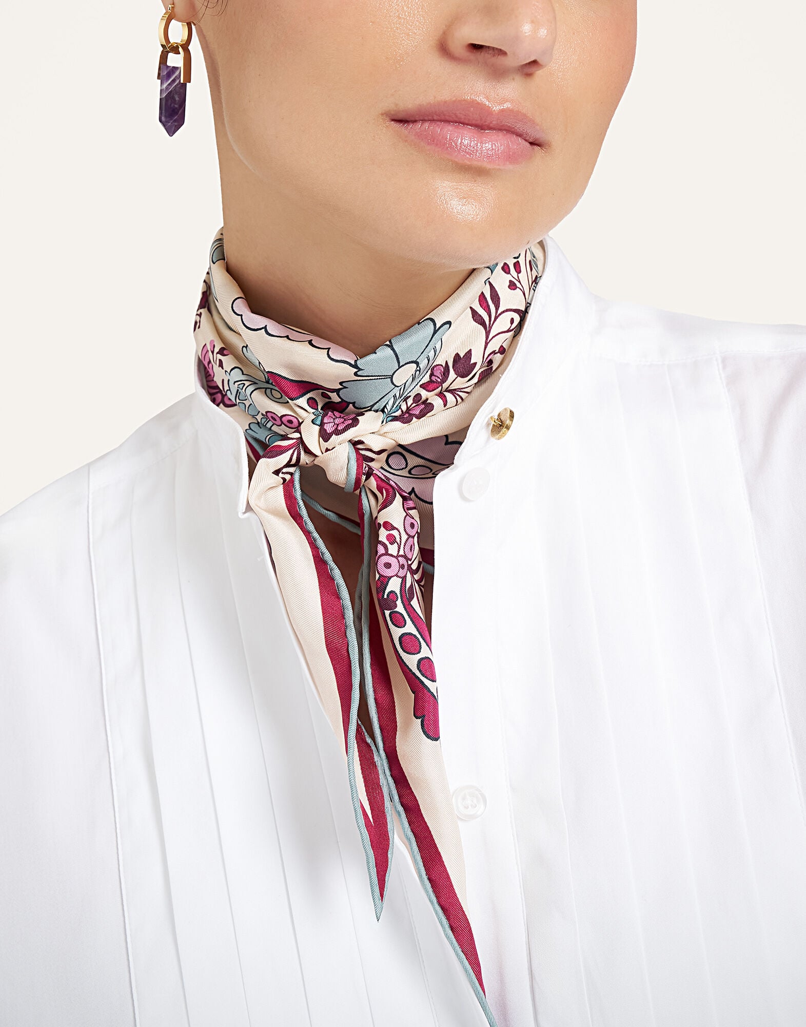 Diamond Scarf La DoubleJ: Wispy Placée Ivory Diamond Scarf La DoubleJ: Wispy Placée Ivory SCA0105SIL006