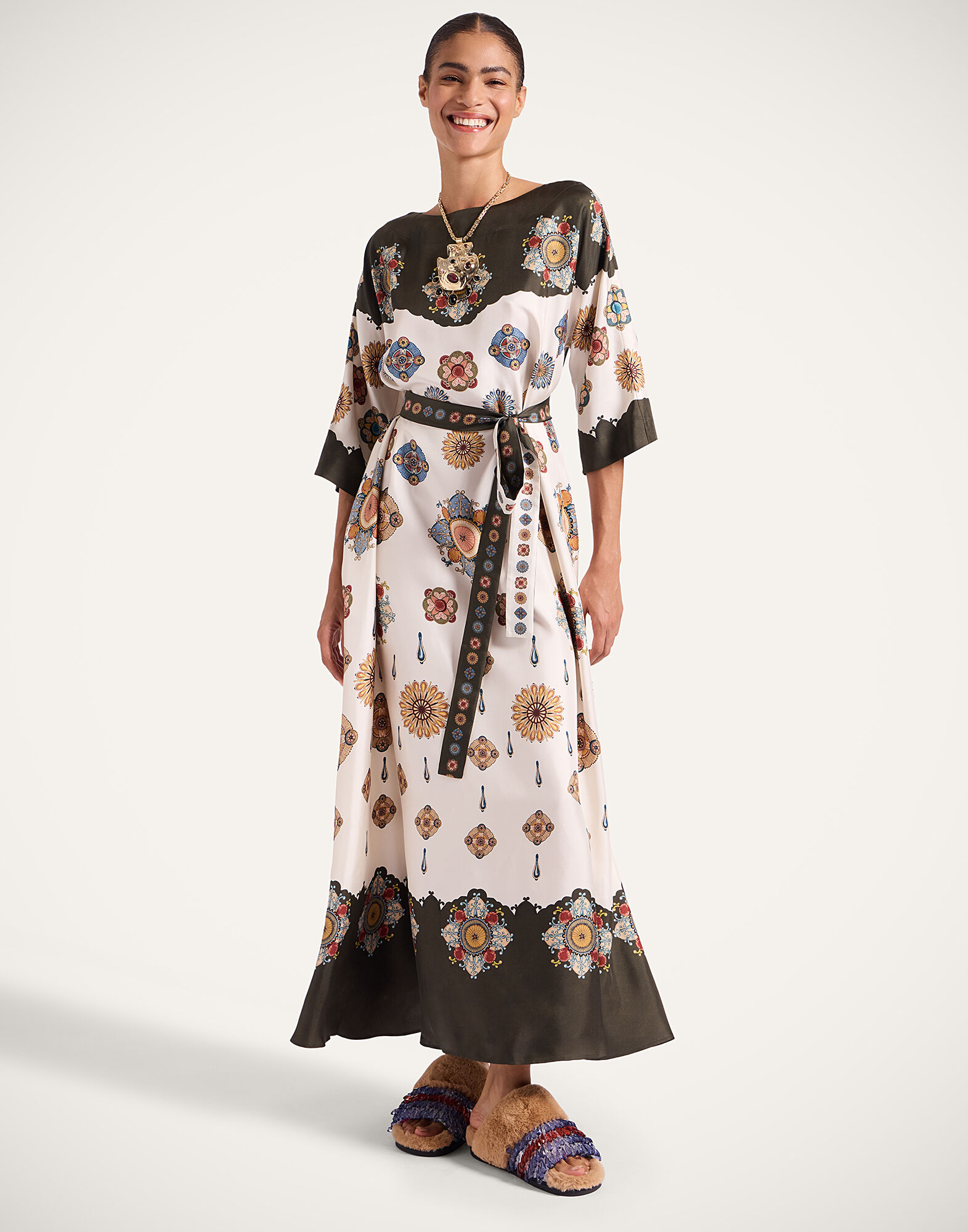 Muumuu Dress Round Neck La DoubleJ: Nucleus Placée Off White Muumuu Dress Round Neck La DoubleJ: Nucleus Placée Off White DRE0574SIL001