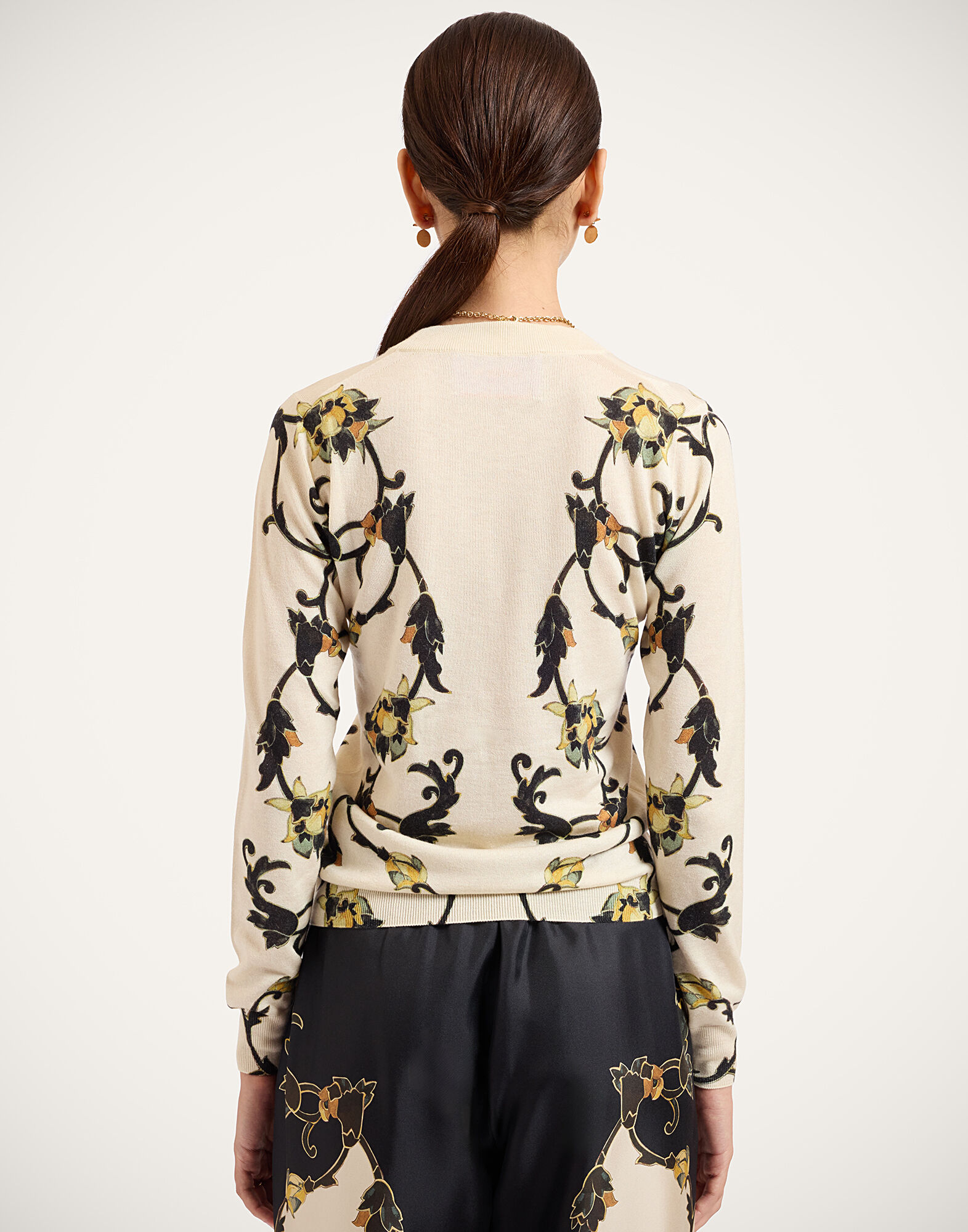 Silky Crew Neck La DoubleJ: Buttercup Placée White Silky Crew Neck La DoubleJ: Buttercup Placée White PUL0305KNI172