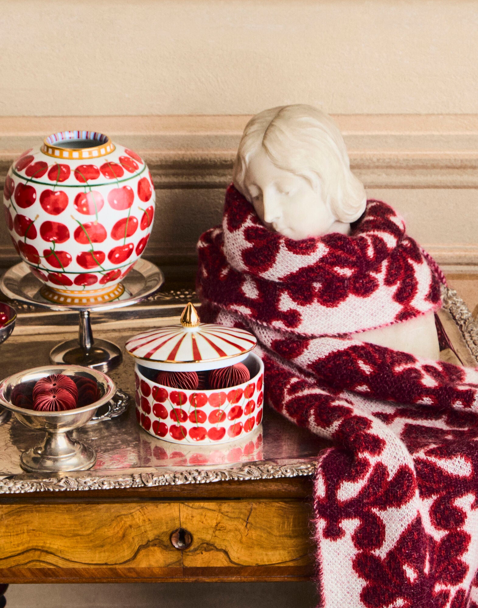 Goodie Jar La DoubleJ: Cherries Ivory Goodie Jar La DoubleJ: Cherries Ivory BWC0001CER001