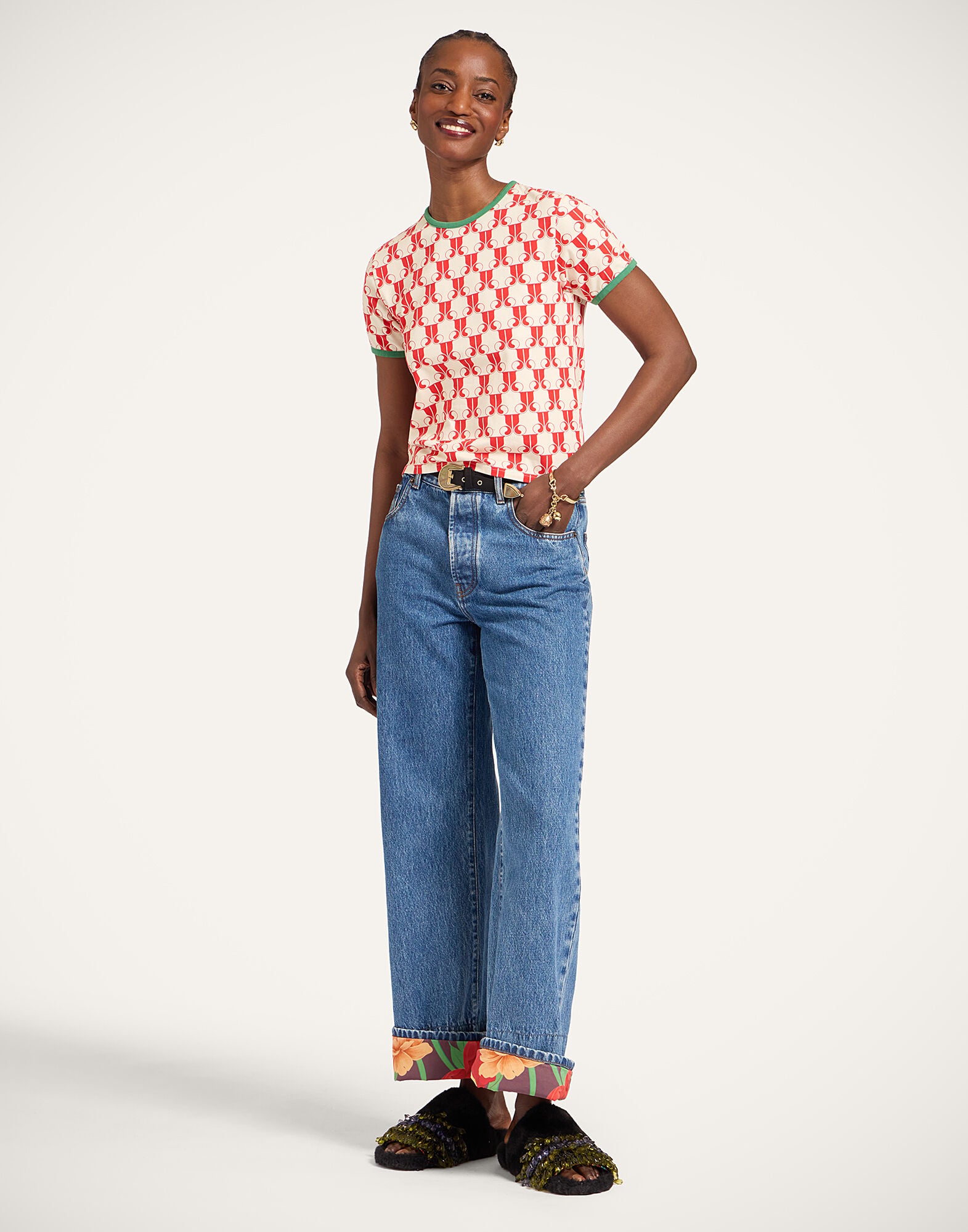 The Cu-Tee Crop La DoubleJ: La DoubleJ Monogram Red The Cu-Tee Crop La DoubleJ: La DoubleJ Monogram Red TSH0068JER076