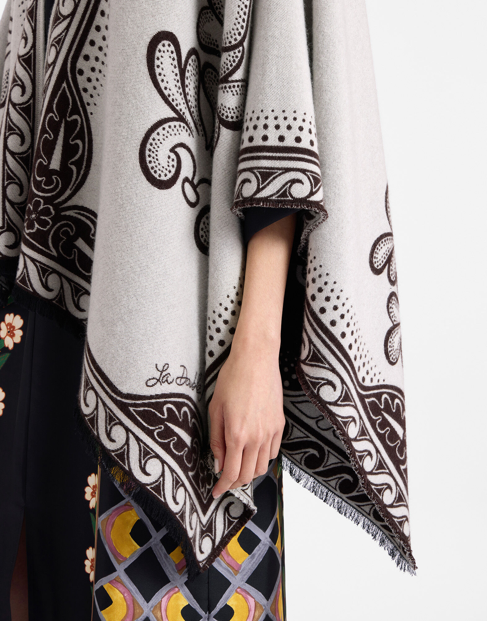 Poncho La DoubleJ: Herald Cream Poncho La DoubleJ: Herald Cream SCA0064JCQ104