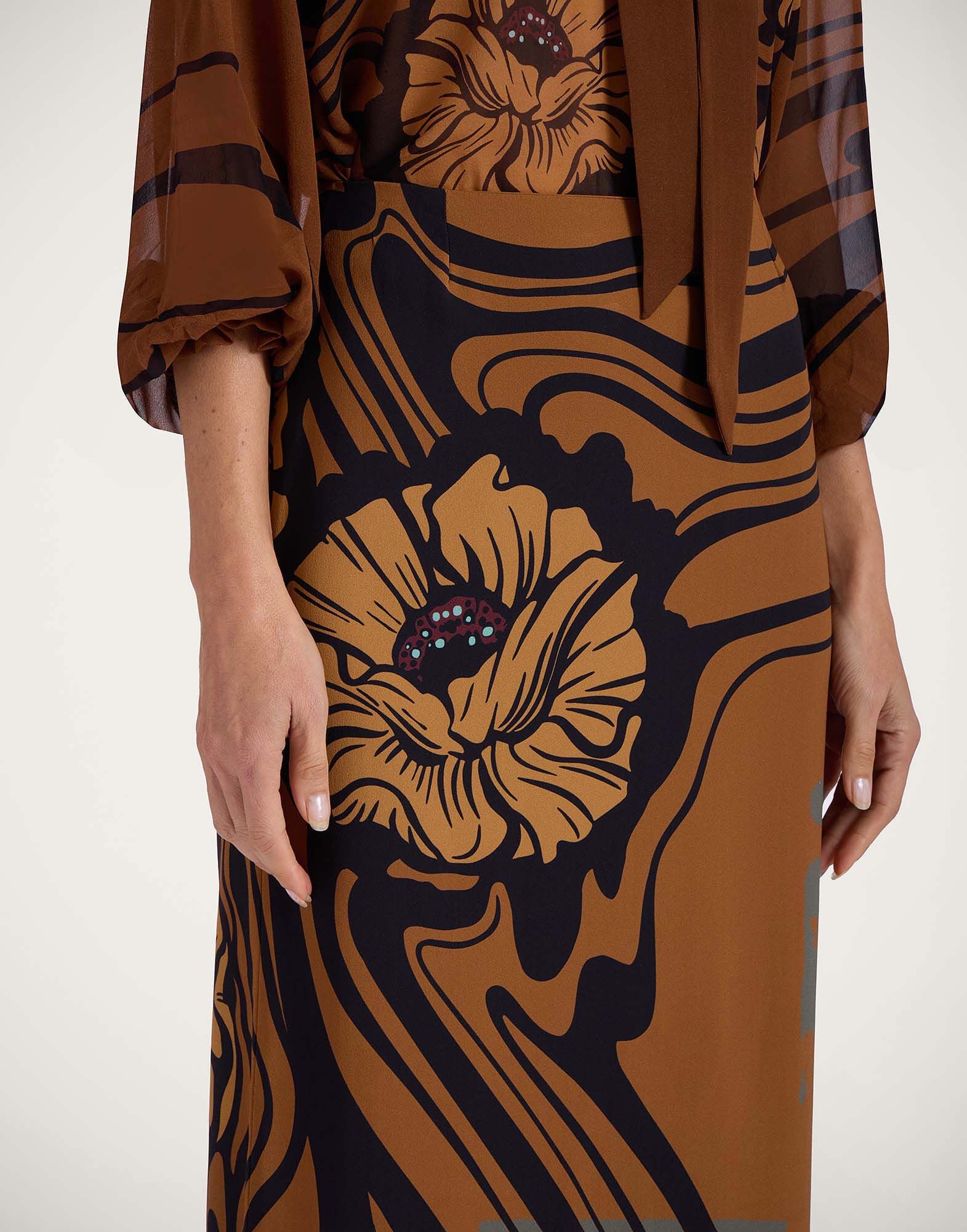 Pencil Skirt La DoubleJ: Big Blooms Placée Brown Pencil Skirt La DoubleJ: Big Blooms Placée Brown SKI0022VIS011