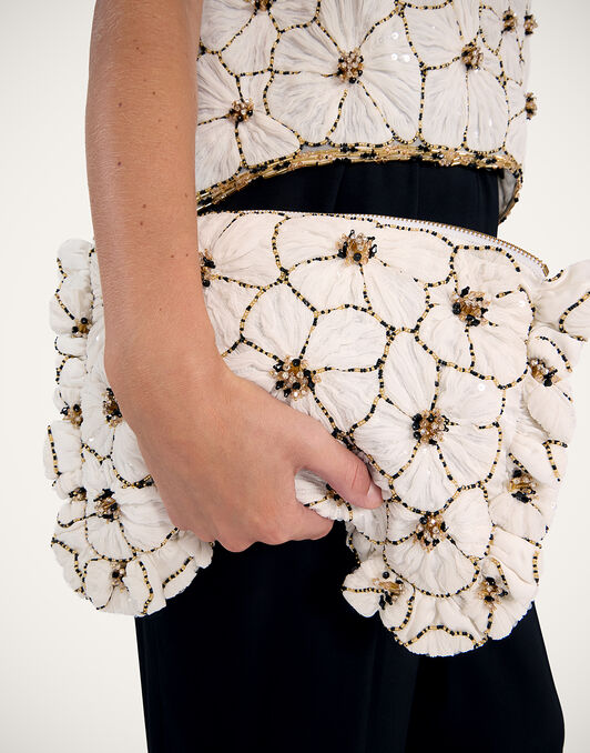 Hand Pochette La DoubleJ: Solid White Hand Pochette La DoubleJ: Solid White BAG0081EMB123