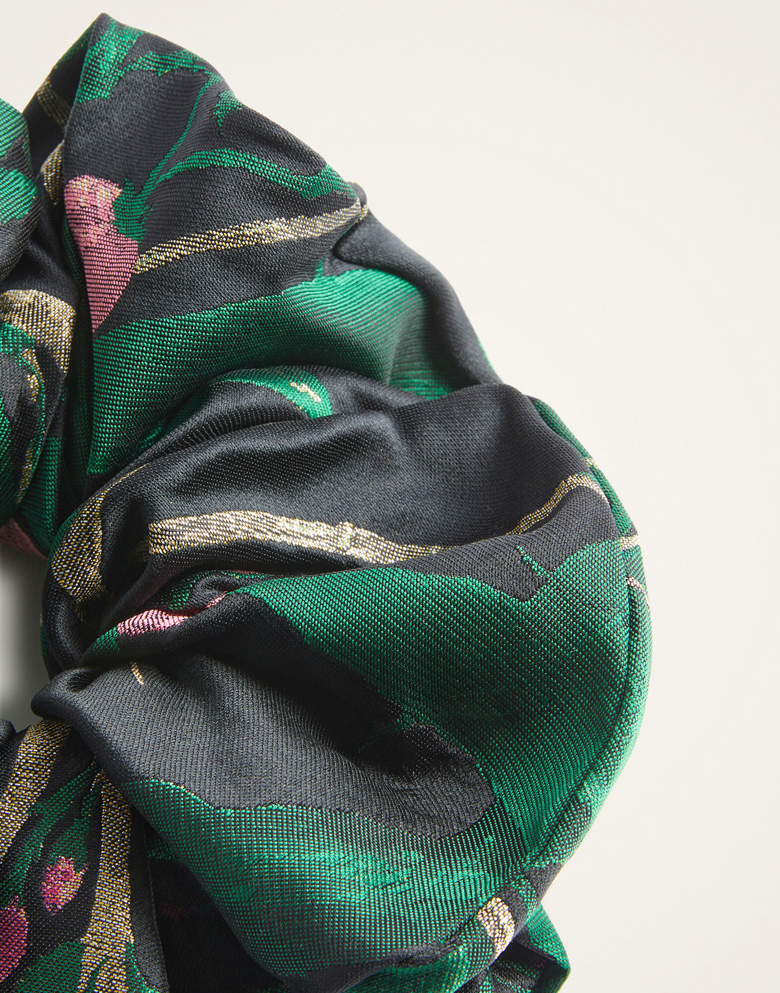 Giga Scrunchie La DoubleJ: Bamboo Black Giga Scrunchie La DoubleJ: Bamboo Black SCR0003JCQ119