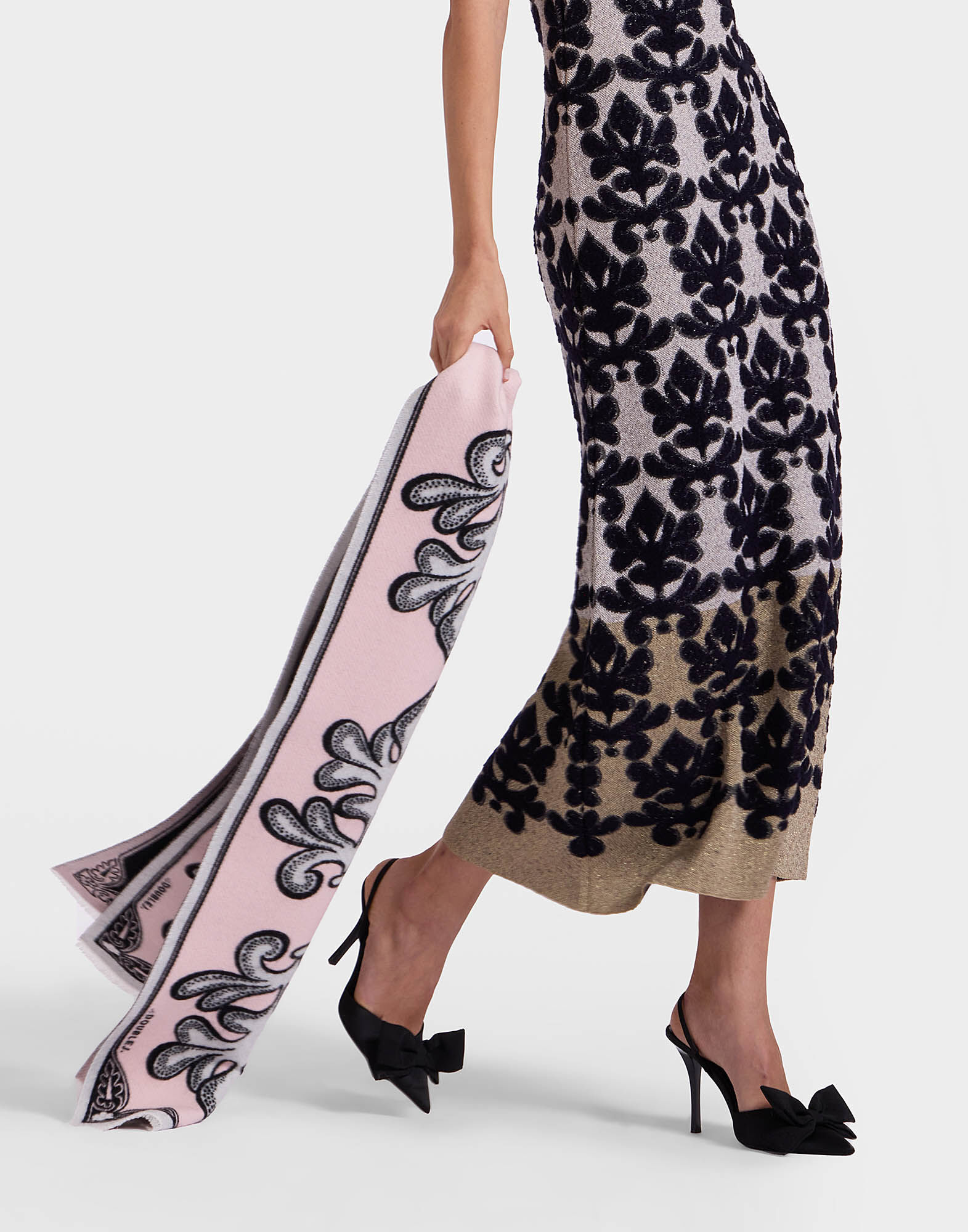 Herald Scarf 30 La DoubleJ: Herald Light Pink Herald Scarf 30 La DoubleJ: Herald Light Pink SCA0057WOL025