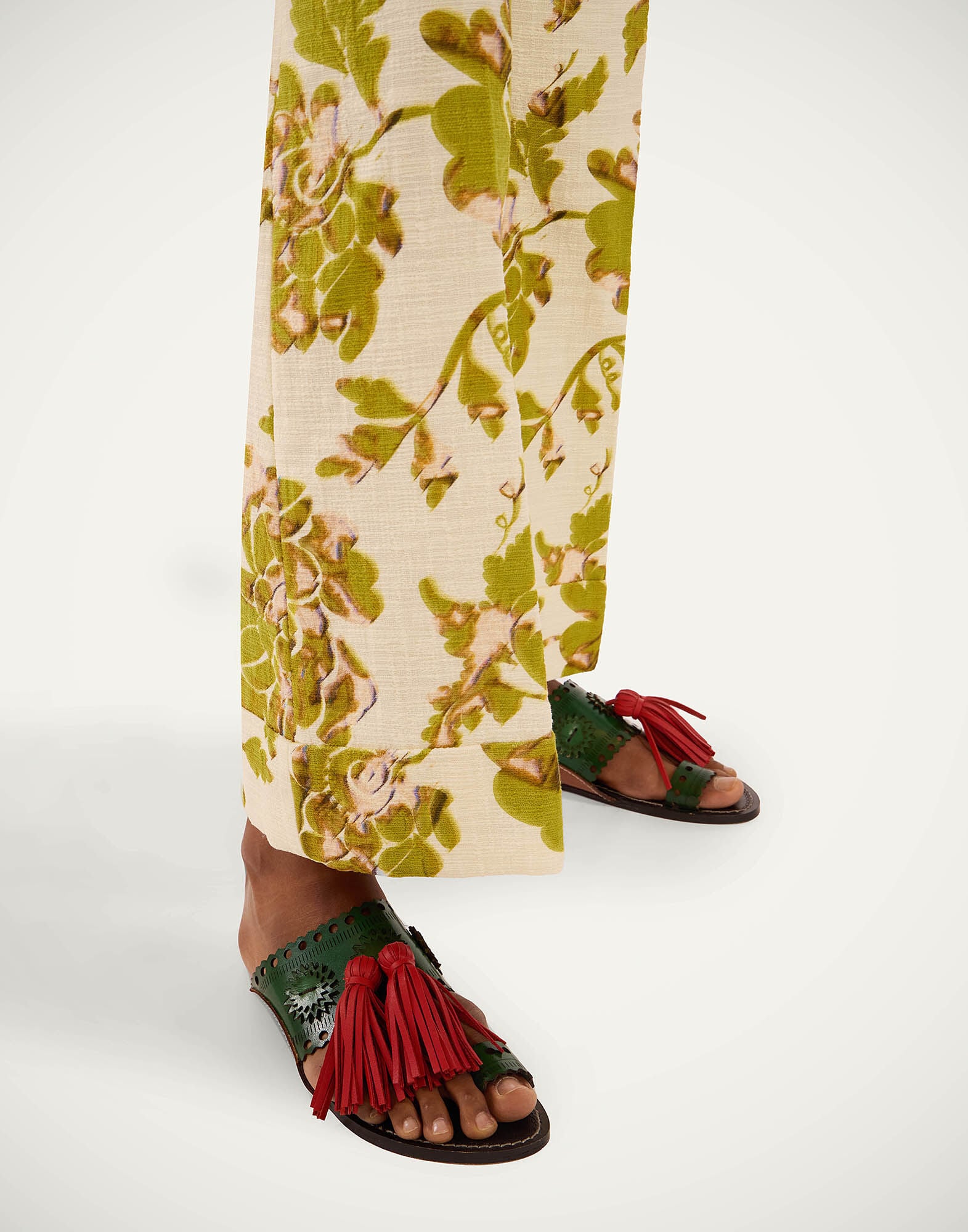 Sandy Slides La DoubleJ: Solid Dark Green Sandy Slides La DoubleJ: Solid Dark Green SHO0114LEA014