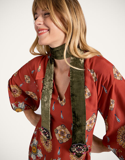 Ella 2-Ways Stole La DoubleJ: Solid Military Green Ella 2-Ways Stole La DoubleJ: Solid Military Green HEB0024VEL015