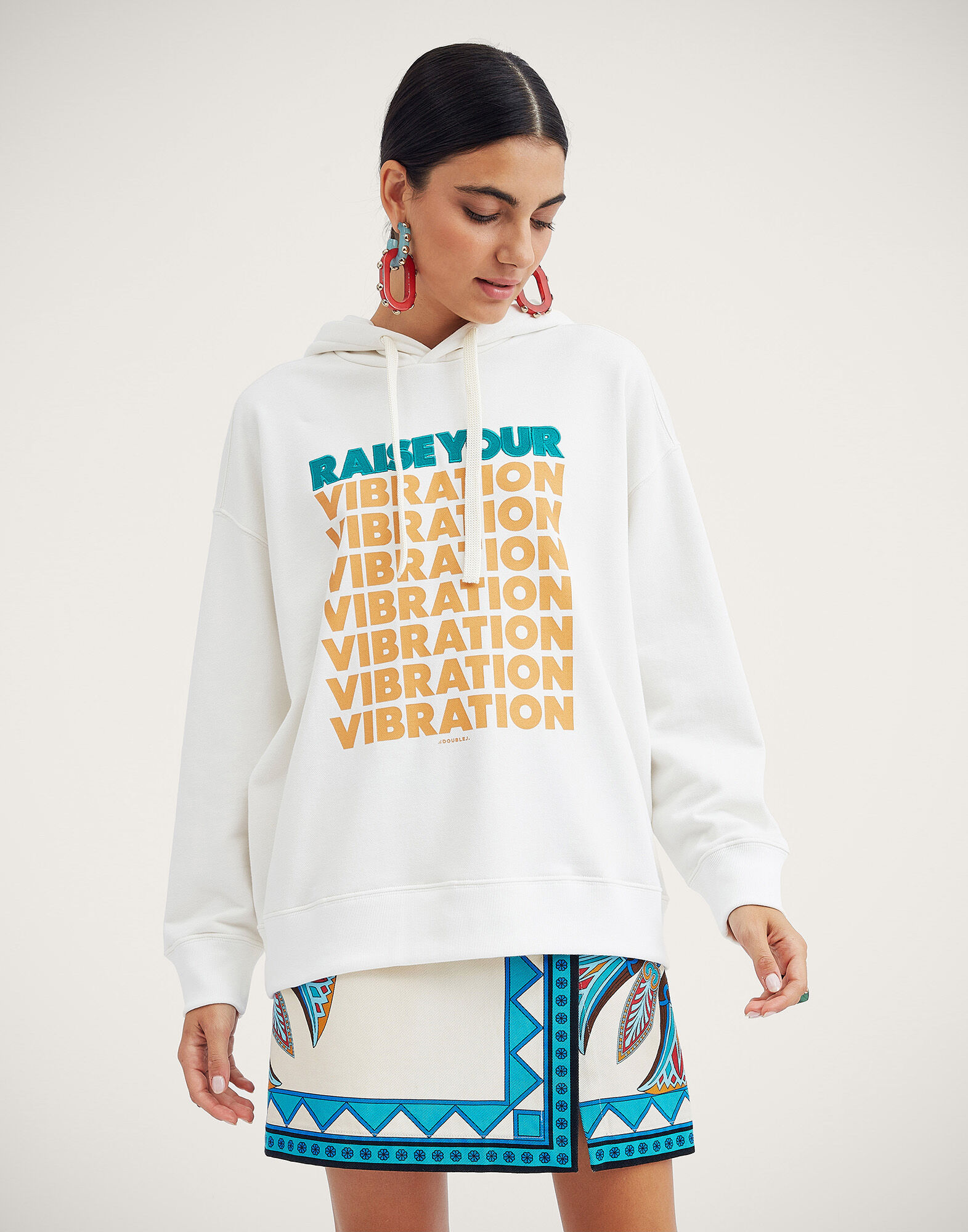 Discman Hoodie La DoubleJ: Off White Discman Hoodie La DoubleJ: Off White SWE0017JER033