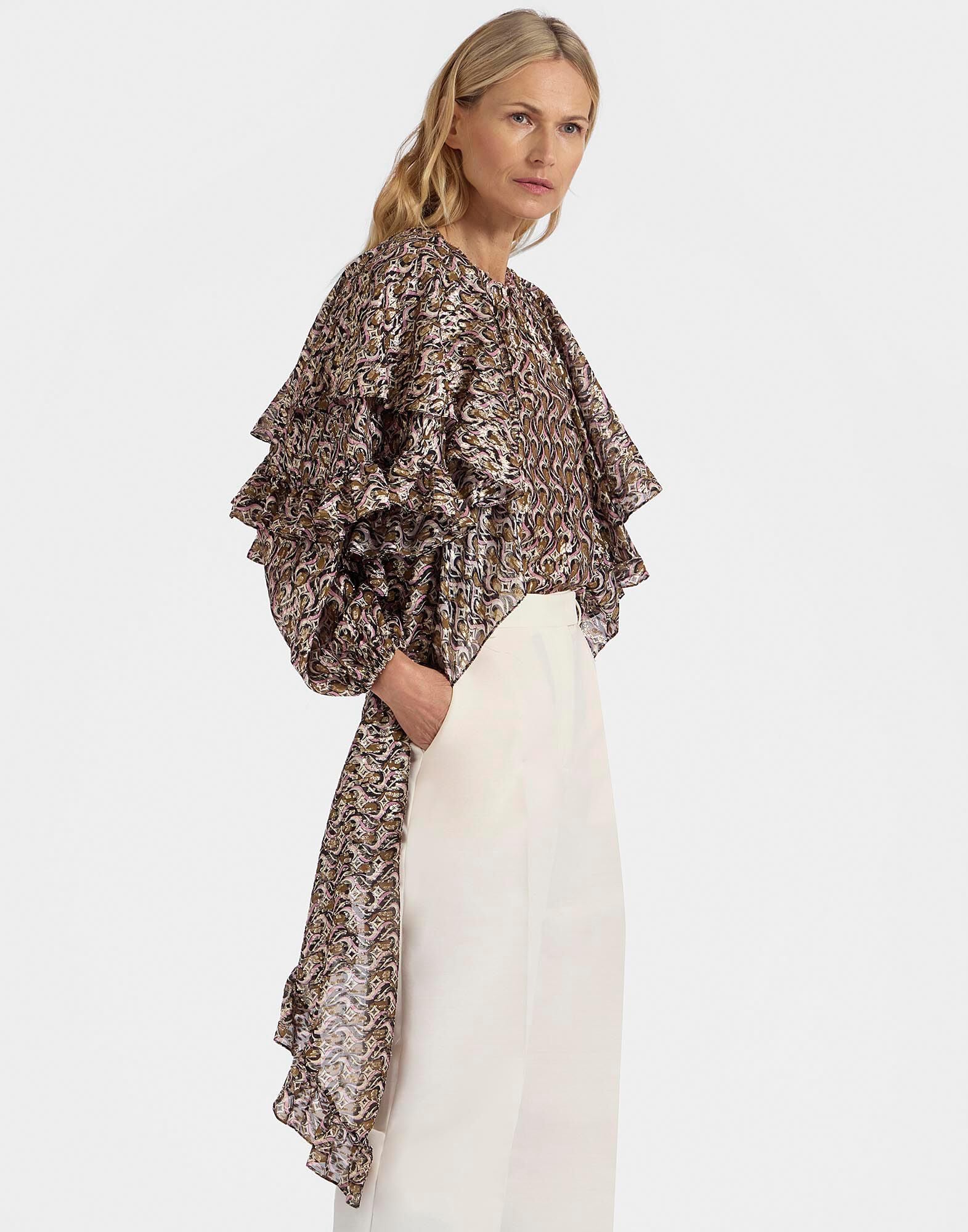 Ball Drop Mini Cape La DoubleJ: Jive Pink Ball Drop Mini Cape La DoubleJ: Jive Pink SCA0056FCP006