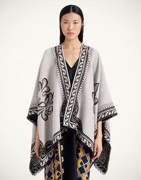 Poncho La DoubleJ: Herald Cream SCA0064JCQ104