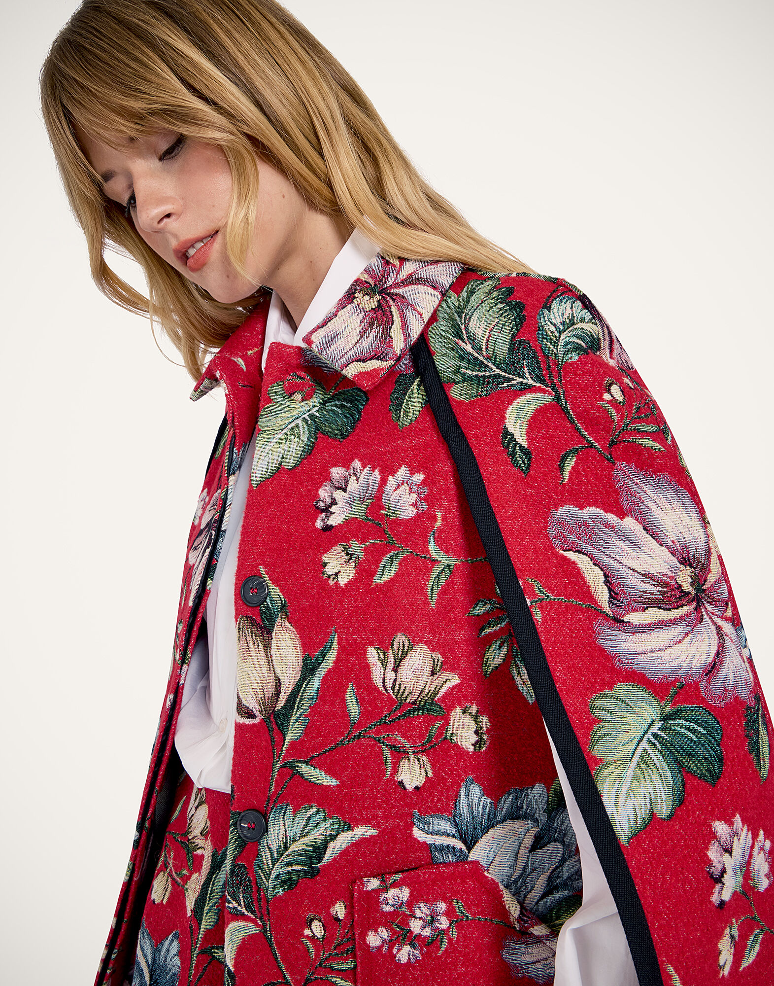 Milano Mini Cape La DoubleJ: Honolulu Red Milano Mini Cape La DoubleJ: Honolulu Red JAC0153JCQ117