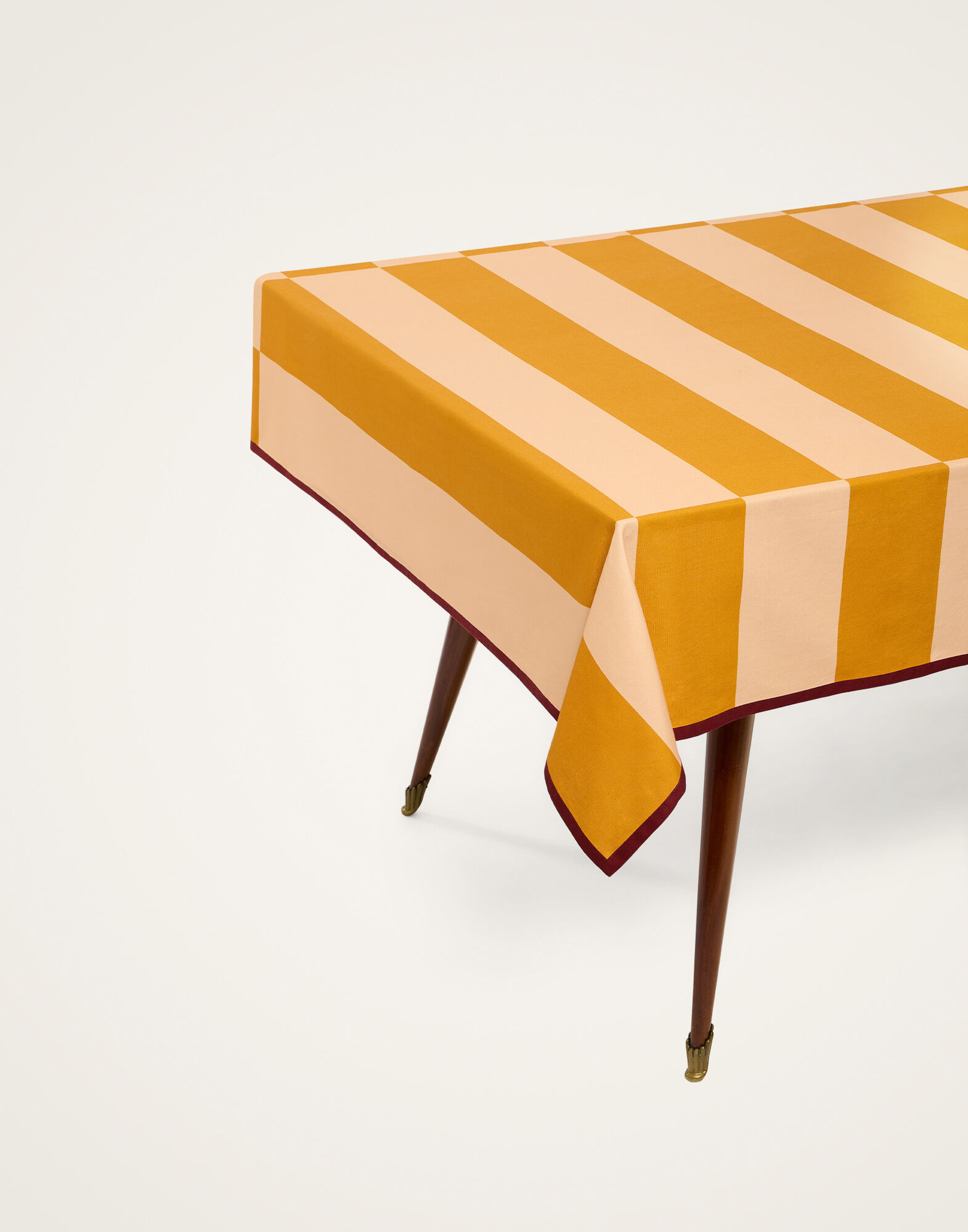 Medium Tablecloth La DoubleJ: Contrada Light Pink TBC0019COT073