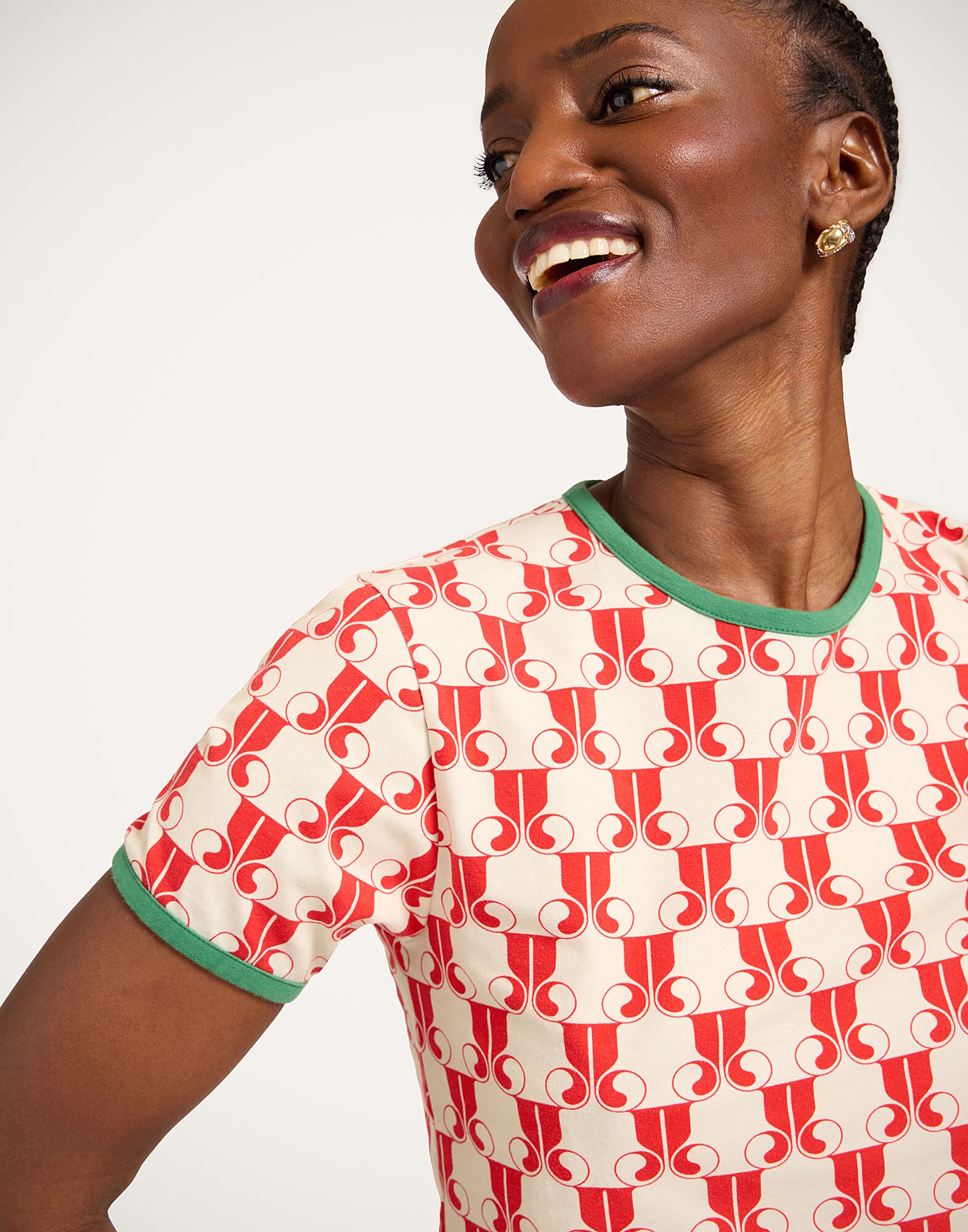 The Cu-Tee Crop La DoubleJ: La DoubleJ Monogram Red The Cu-Tee Crop La DoubleJ: La DoubleJ Monogram Red TSH0068JER076