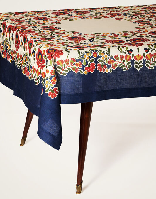Square Tablecloth La DoubleJ: Windflower Placée Bordeaux TBC0021LIN008