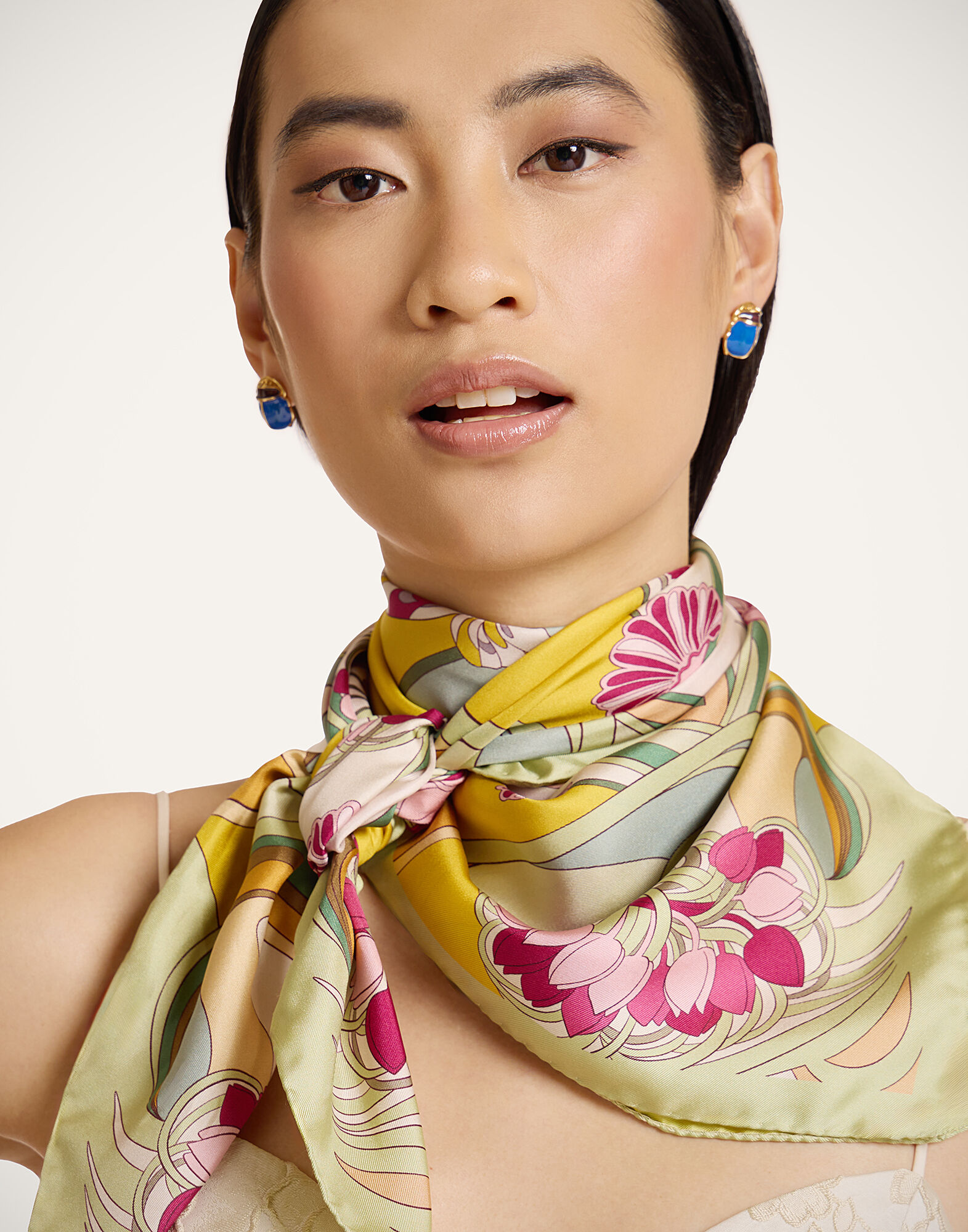 Reversible Foulard 90 La DoubleJ: Florette Placée Fuchsia Reversible Foulard 90 La DoubleJ: Florette Placée Fuchsia SCA0099SIL006