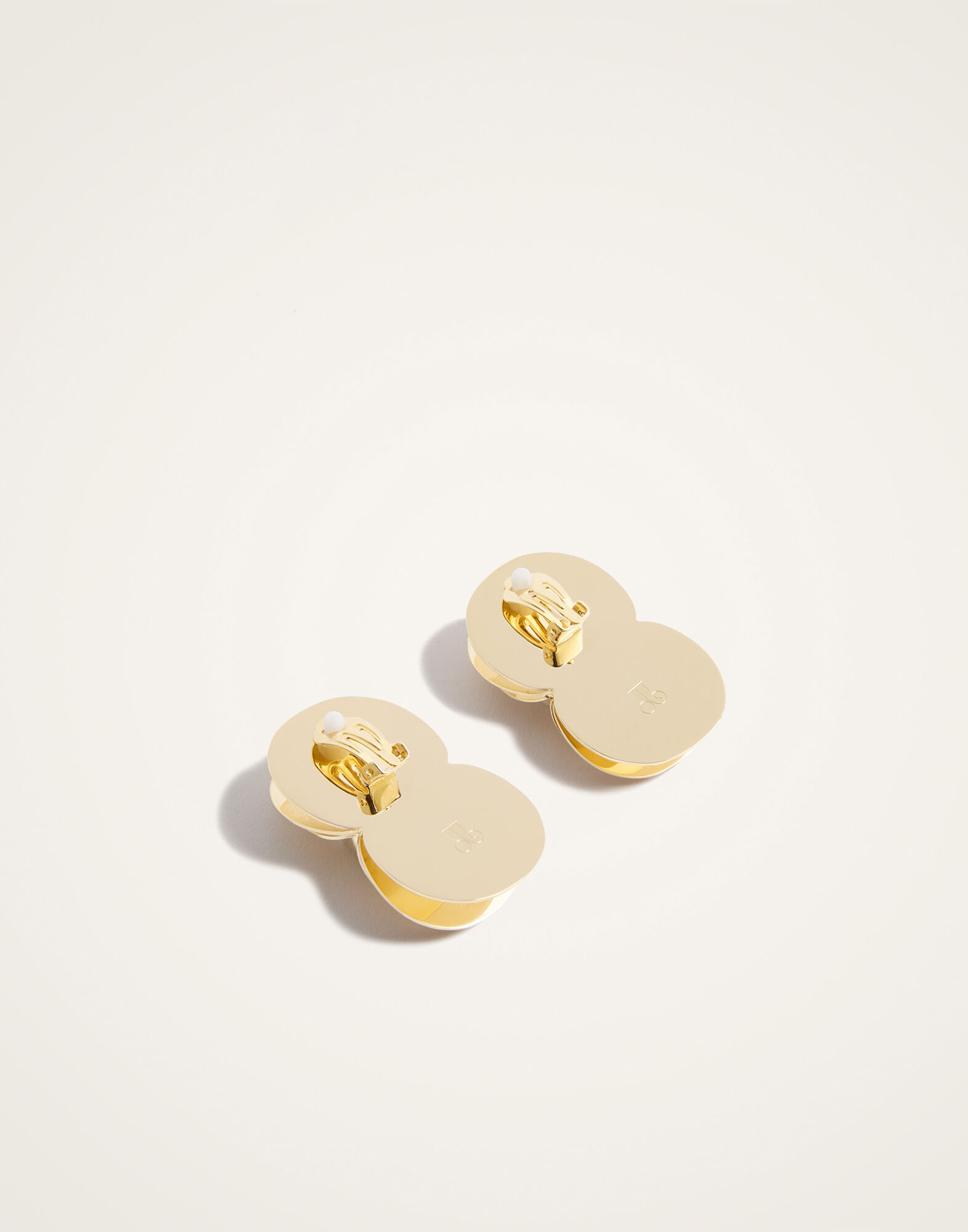 Aura Studs La DoubleJ: 24K Gold Plate Aura Studs La DoubleJ: 24K Gold Plate EAR0062BRA003