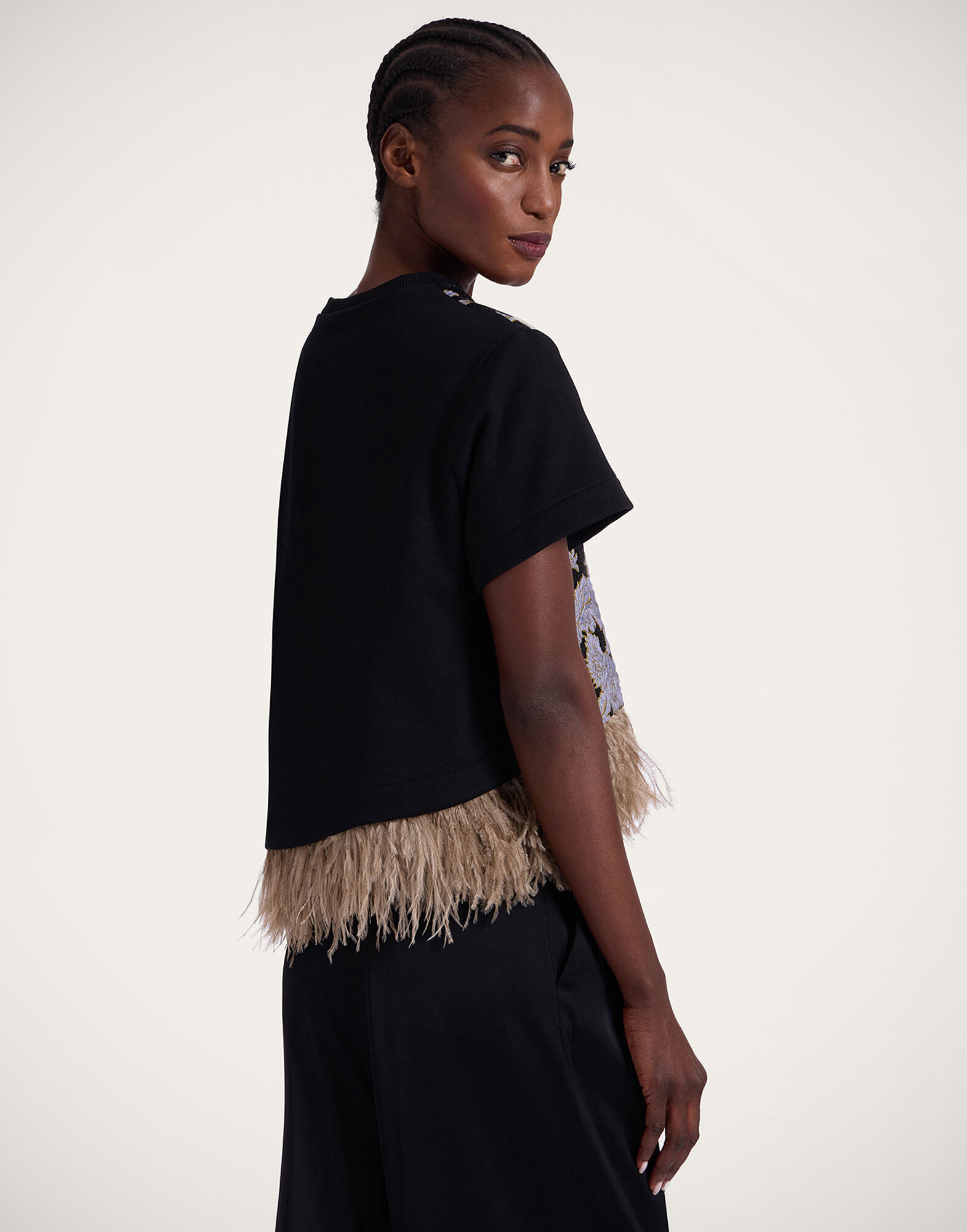 La Scala Tee La DoubleJ: Lark Black La Scala Tee La DoubleJ: Lark Black TSH0041JCQ099