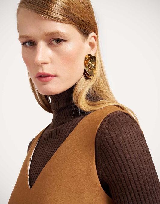 V-Neck La Scala Top La DoubleJ: Solid Tobacco V-Neck La Scala Top La DoubleJ: Solid Tobacco TOP0226VIS035