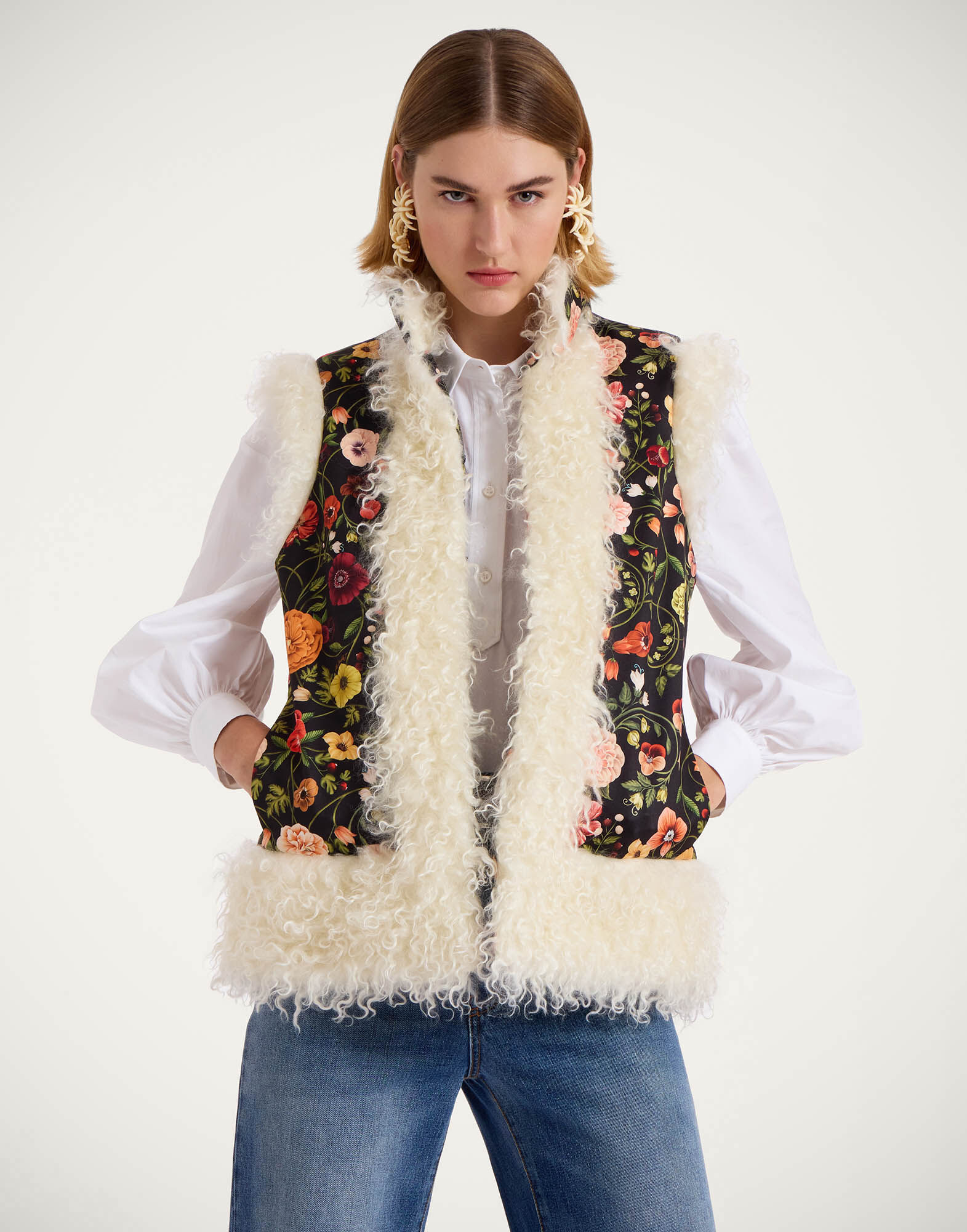 Sleeveless Folk Jacket La DoubleJ: Botticelli Black Sleeveless Folk Jacket La DoubleJ: Botticelli Black JAC0046JER034