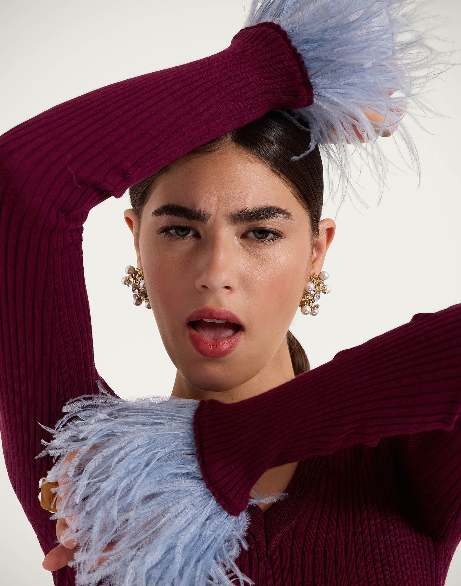 V-Neck High Kick Top La DoubleJ: Solid Burgandy V-Neck High Kick Top La DoubleJ: Solid Burgandy PUL0206KNI122