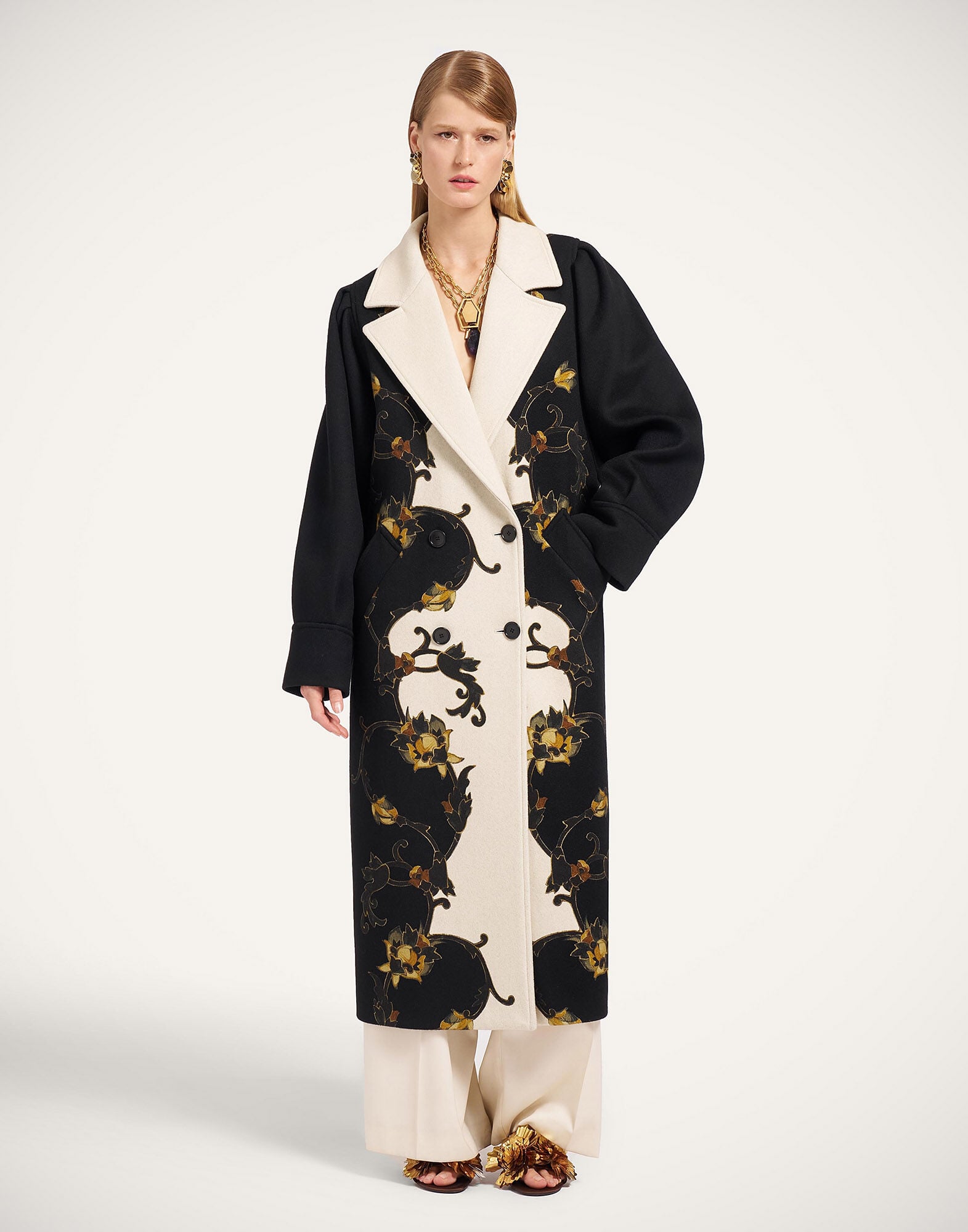 Victoria Coat La DoubleJ: Buttercup Placée Black Victoria Coat La DoubleJ: Buttercup Placée Black JAC0207PLA003