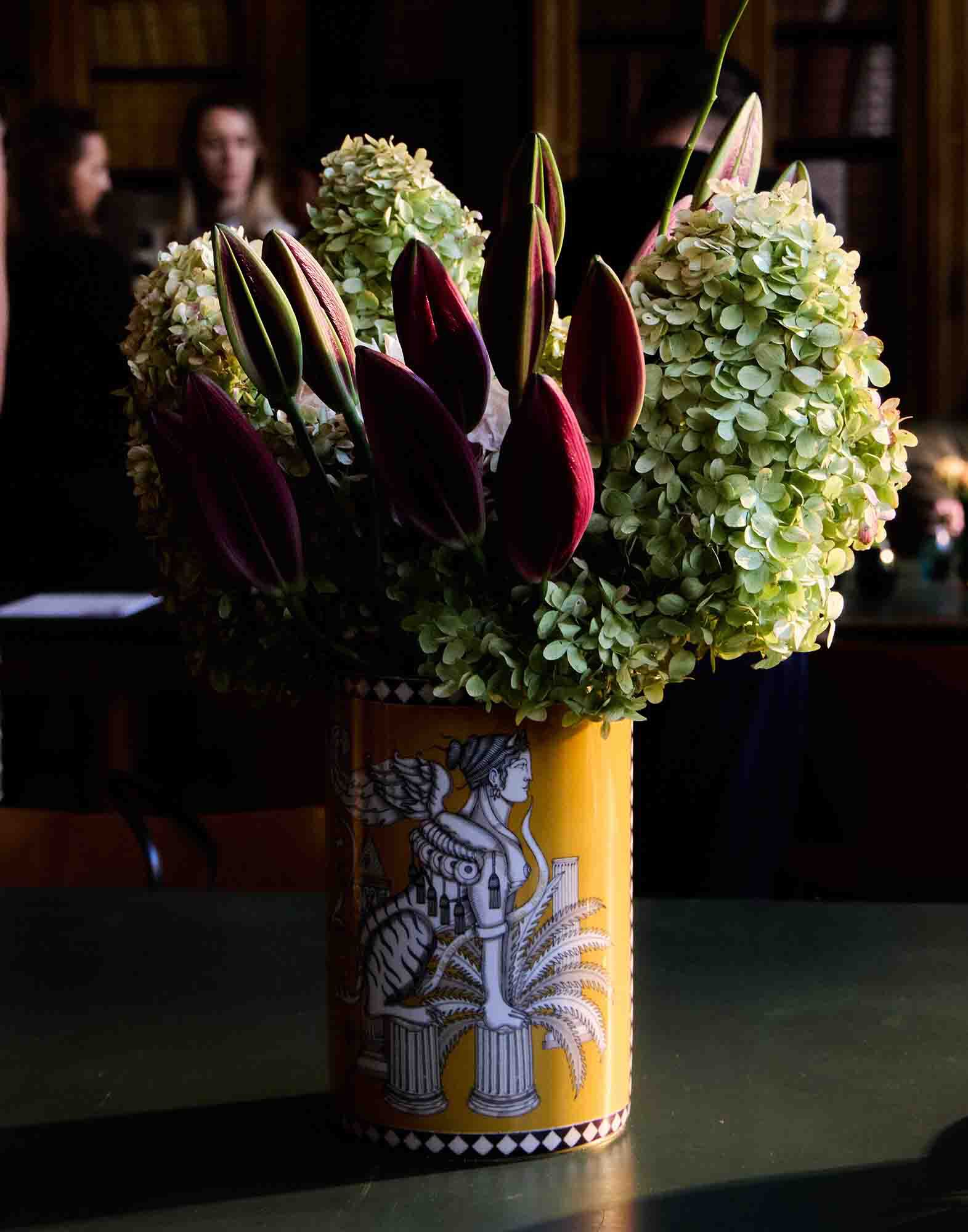 Pillar Vase La DoubleJ: The Sphynx Saffron Pillar Vase La DoubleJ: The Sphynx Saffron VAS0023CER001