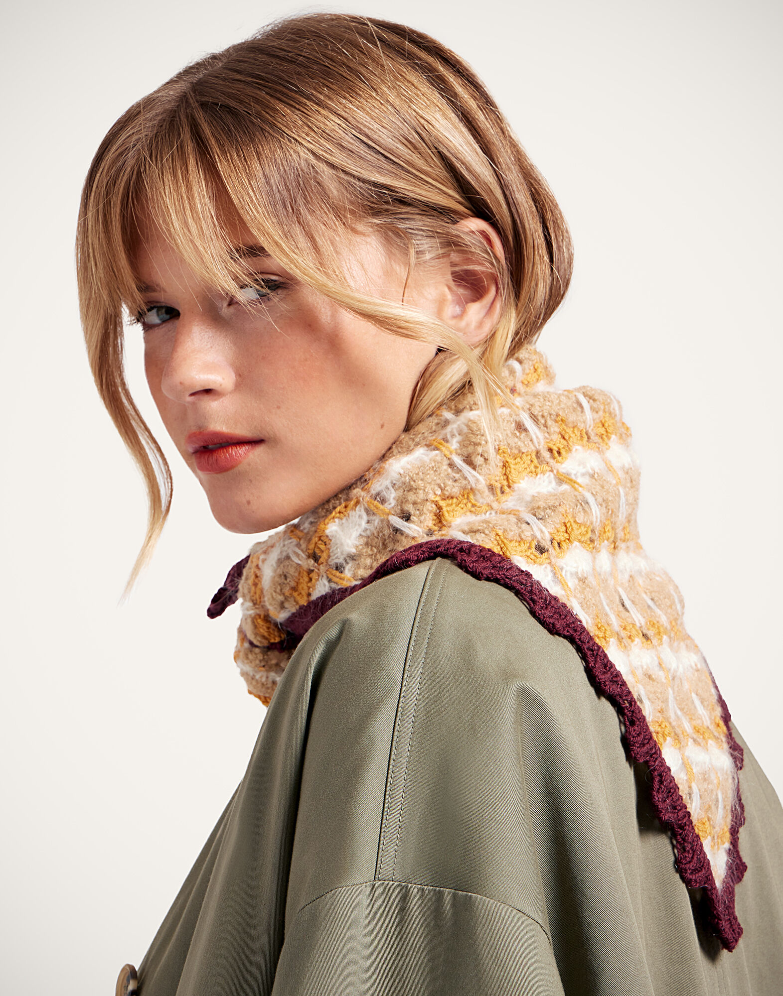 Crochet Triangle Scarf La DoubleJ: Multicolor Ocher & White Crochet Triangle Scarf La DoubleJ: Multicolor Ocher & White SCA0068KNI168