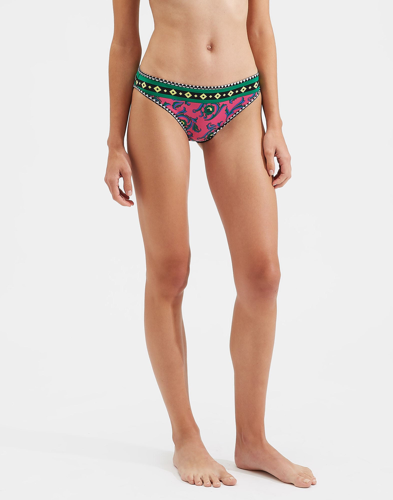 String Bikini Bottom La DoubleJ: Cartwheel Fuxia String Bikini Bottom LaDoubleJ: Cartwheel Fuxia SWI0033LYC003