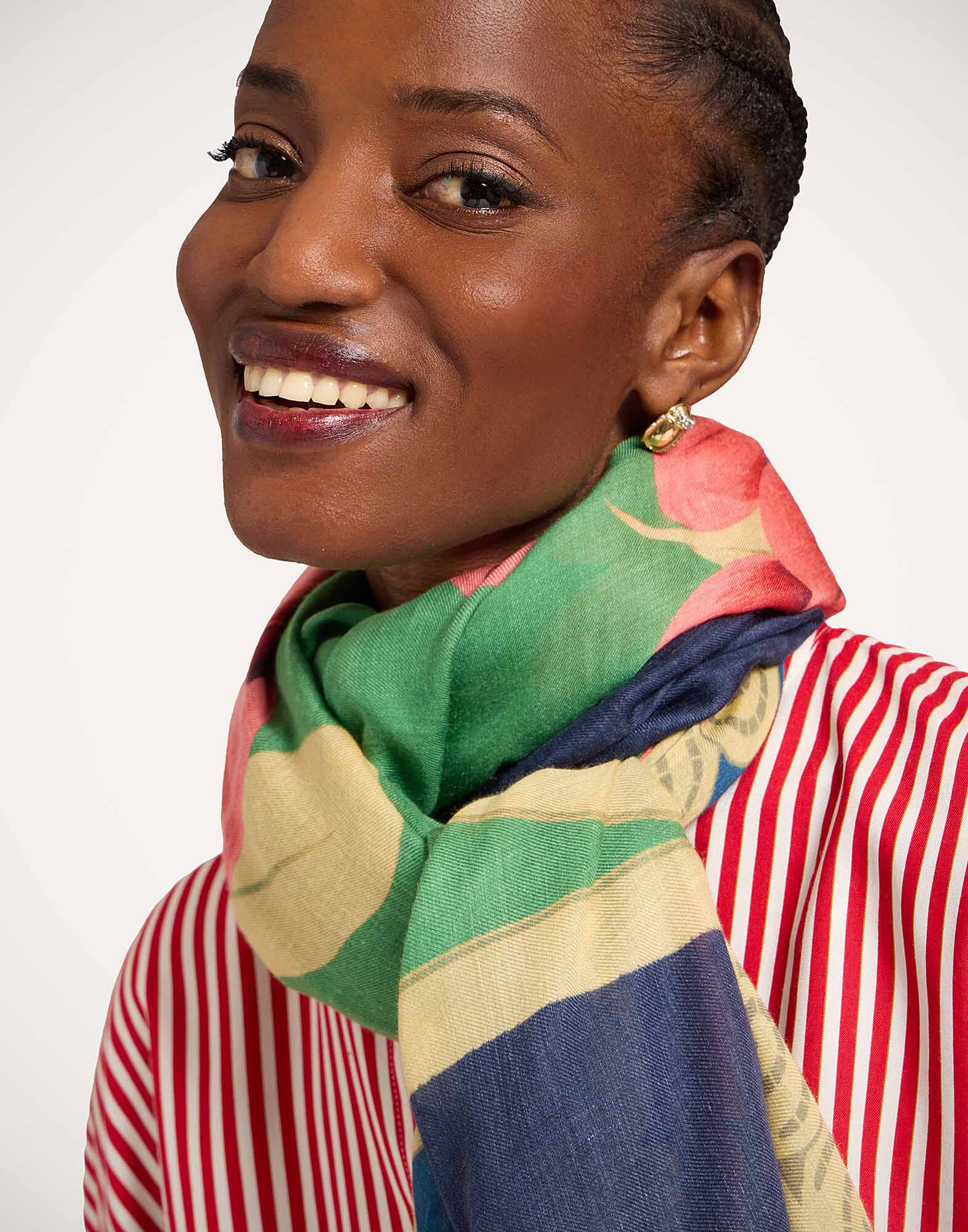 Foulard 140 La DoubleJ: Queen Peony Placée Blue Foulard 140 La DoubleJ: Queen Peony Placée Blue SCA0060MOS001