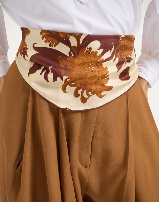 Diamond Scarf La DoubleJ: Coven Placée Buttercream Diamond Scarf La DoubleJ: Coven Placée Buttercream SCA0105SIL006