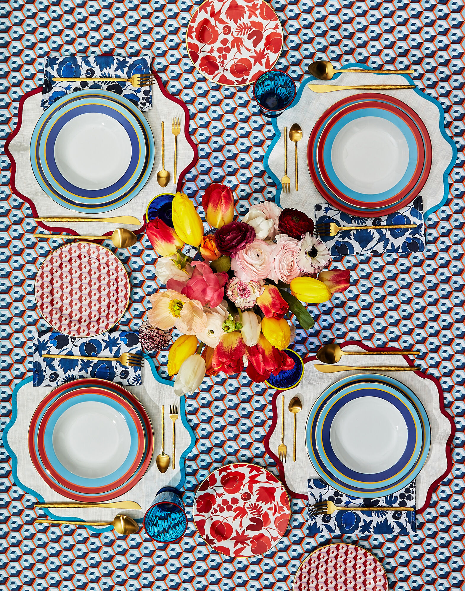 Medium Tablecloth (180x280) La DoubleJ: Cubi Blu TBC0002LIN001