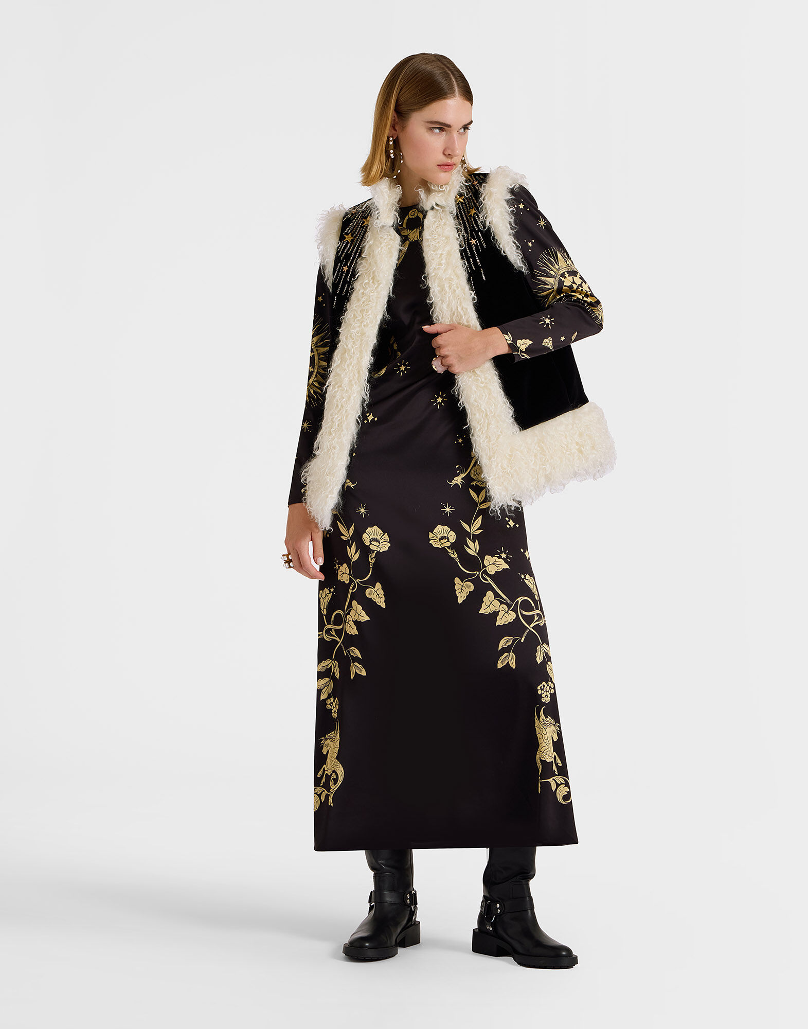 Sleeveless Folk Jacket La DoubleJ: Solid Black JAC0115VEL011