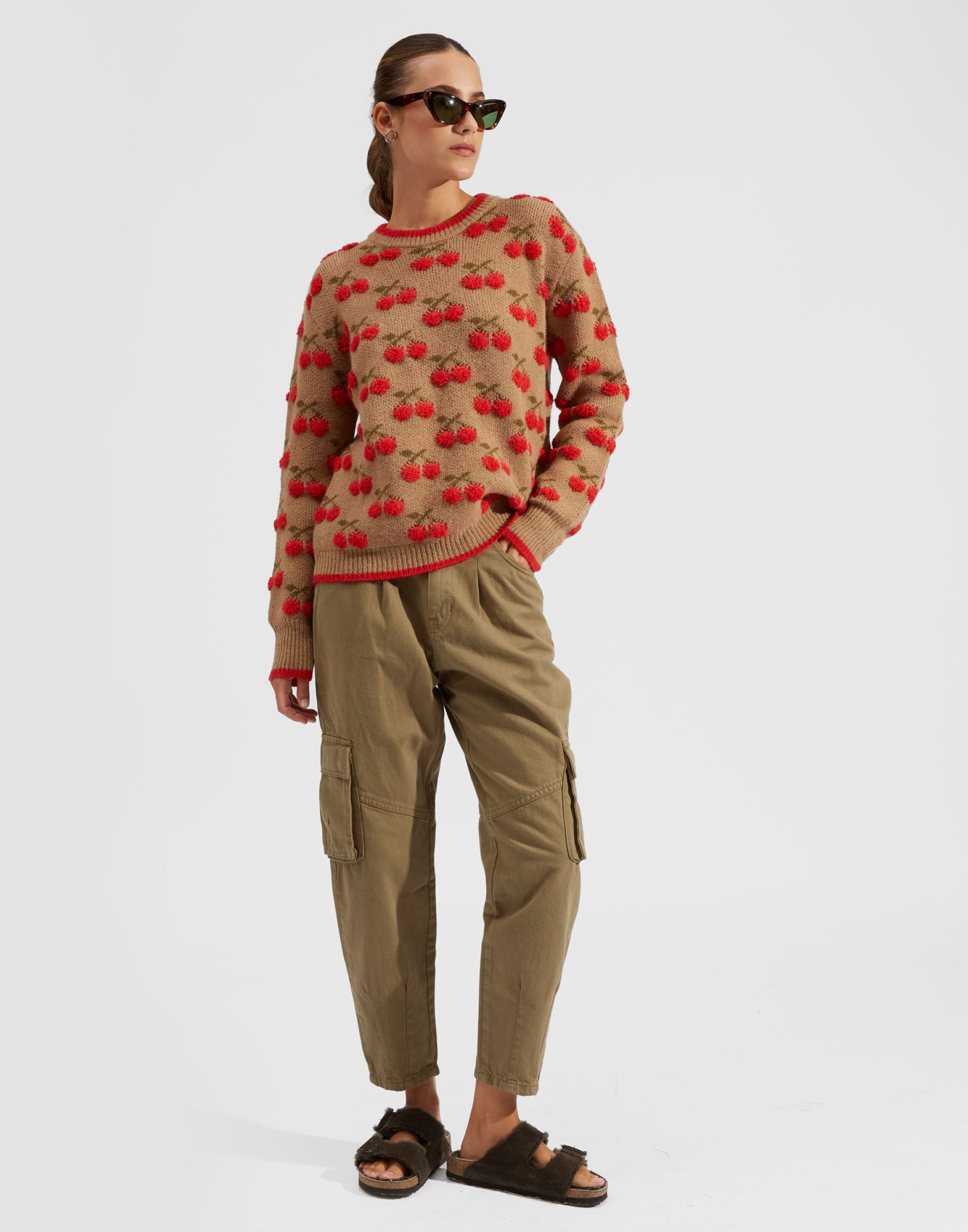 Cherry Sweater La DoubleJ: Camel/Red Cherry Sweater La DoubleJ: Camel/Red PUL0103KNI092