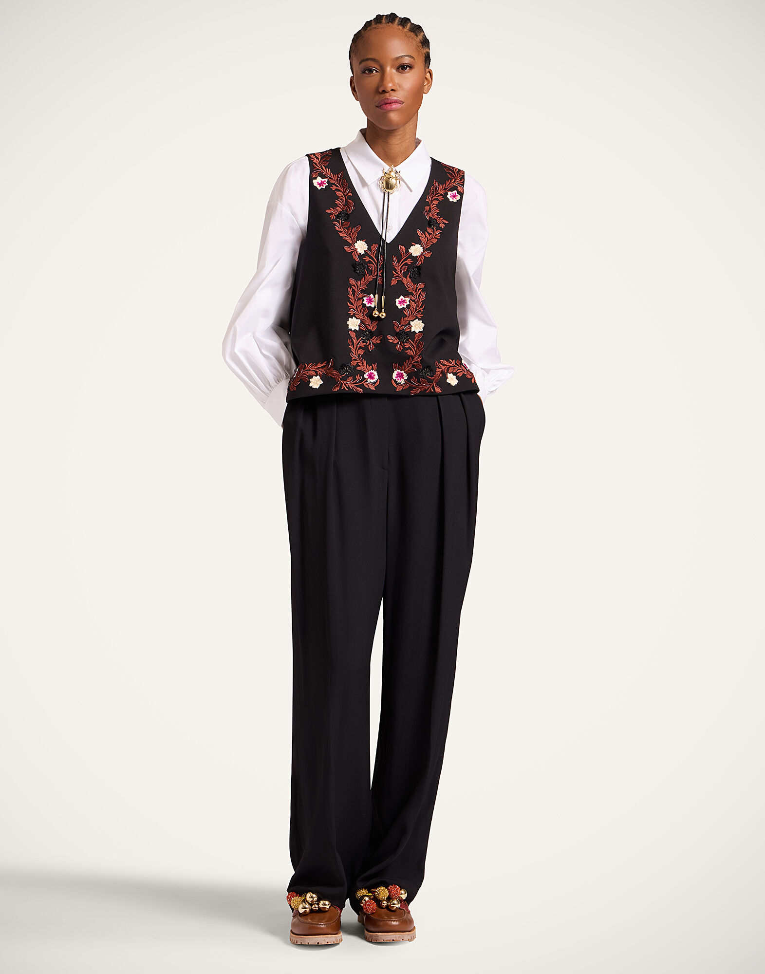 V-Neck Scala Top La DoubleJ: Solid Black V-Neck Scala Top La DoubleJ: Solid Black TOP0181JER071