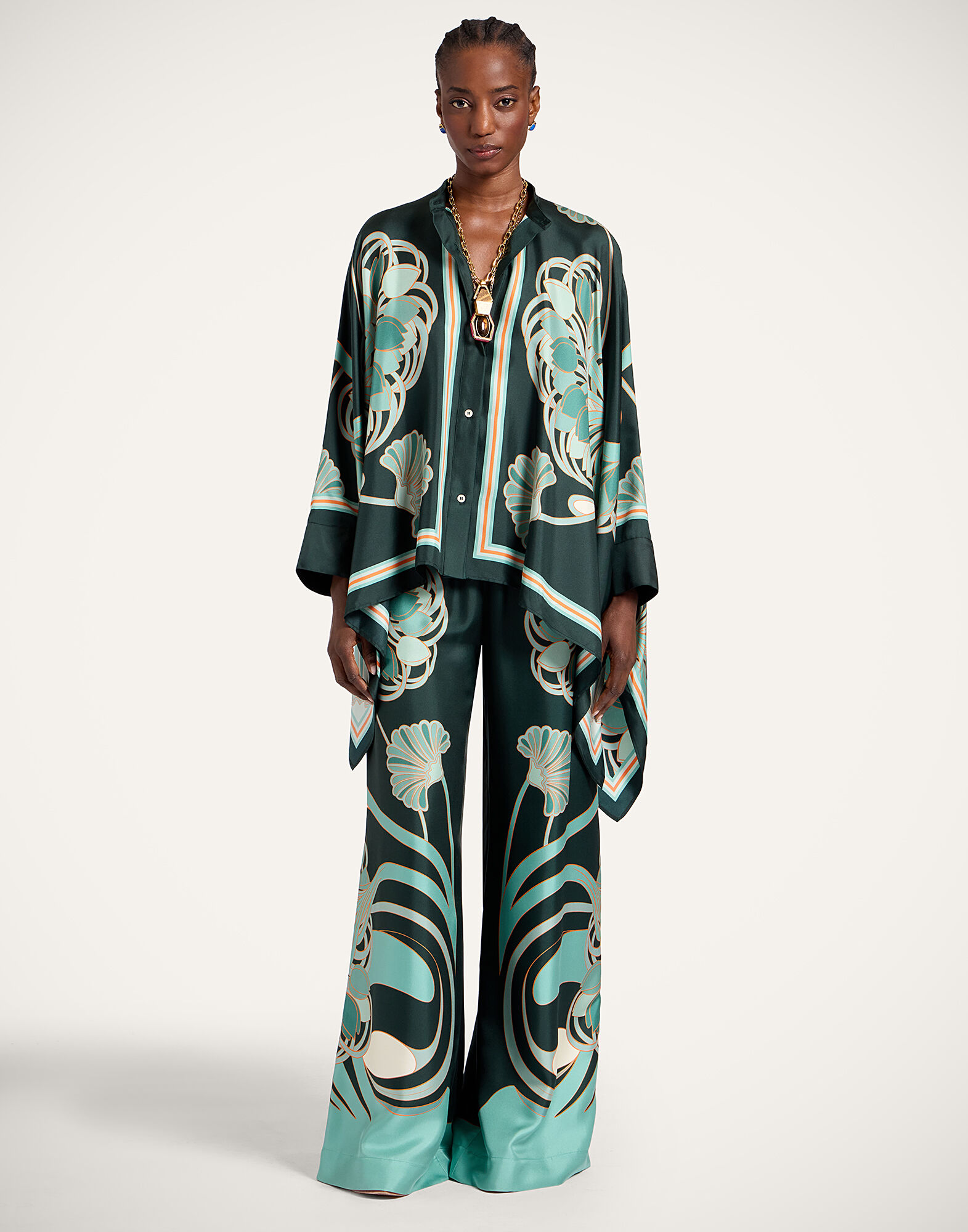 Foulard Shirt La DoubleJ: Blooming Tulip Placée Dark Green Foulard Shirt La DoubleJ: Blooming Tulip Placée Dark Green SHI0059SIL001