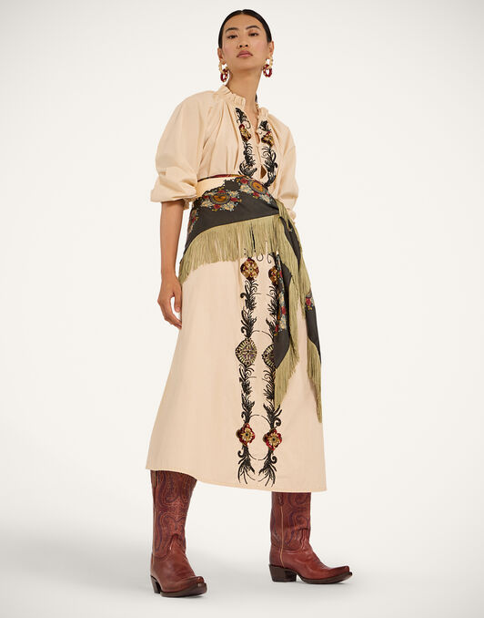 Fringe Triangle Scarf La DoubleJ: Nucleus Placée Off White Fringe Triangle Scarf La DoubleJ: Nucleus Placée Off White SCA0076SIL006