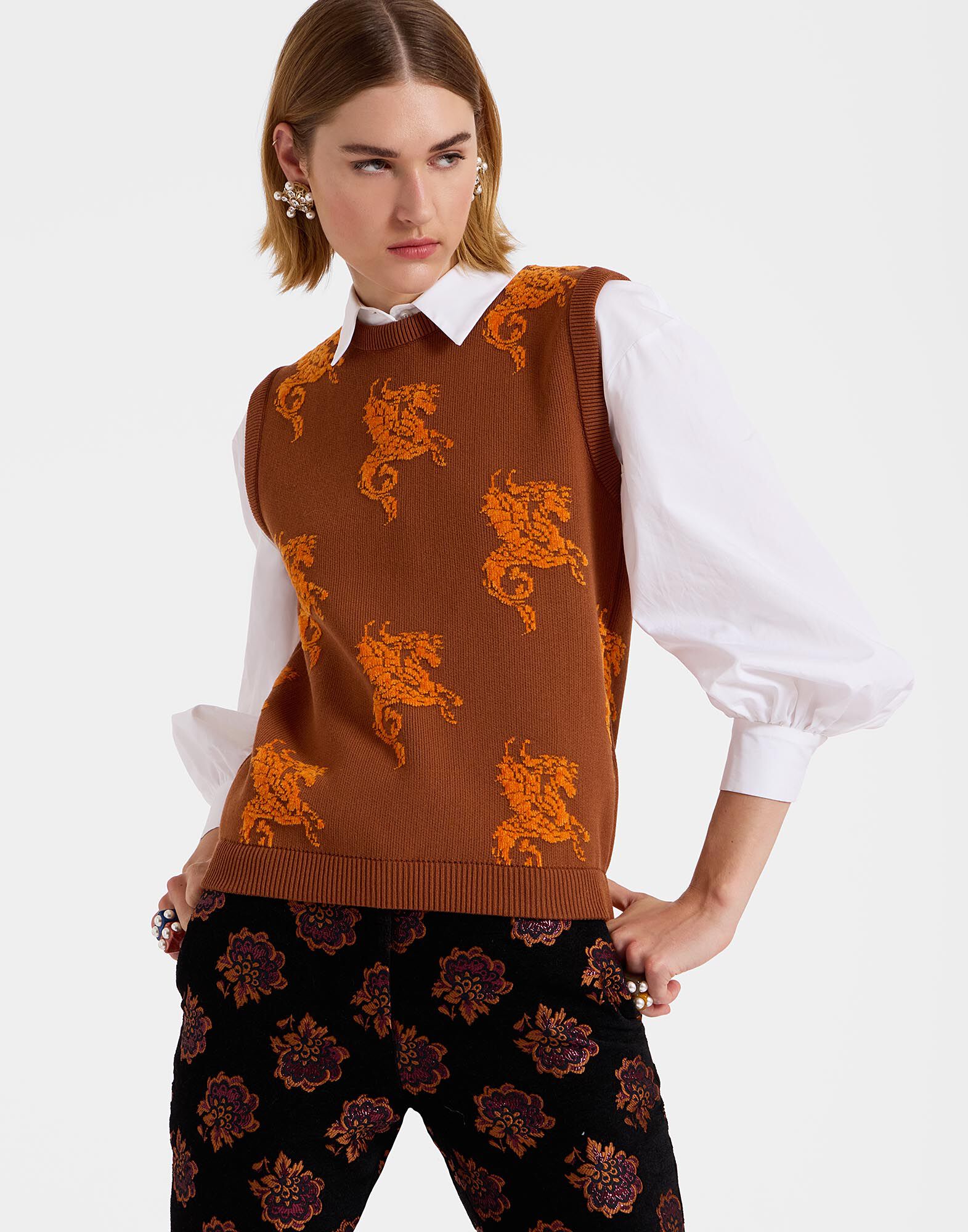 Gryphos Gilet La DoubleJ: Brown Gryphos Gilet La DoubleJ: Brown PUL0212KNI121