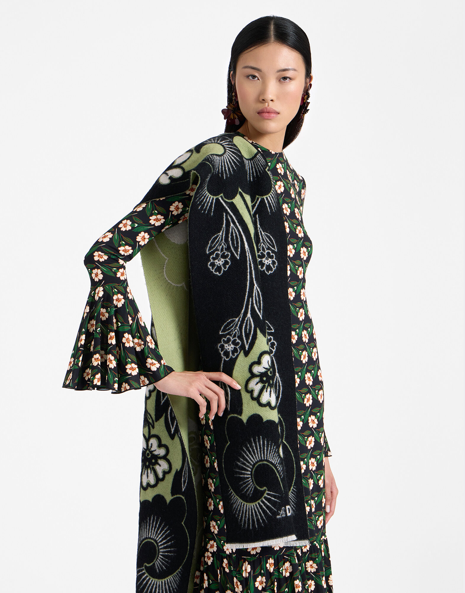 Herald Scarf 50 La DoubleJ: Mayfair Black SCA0058WOL025