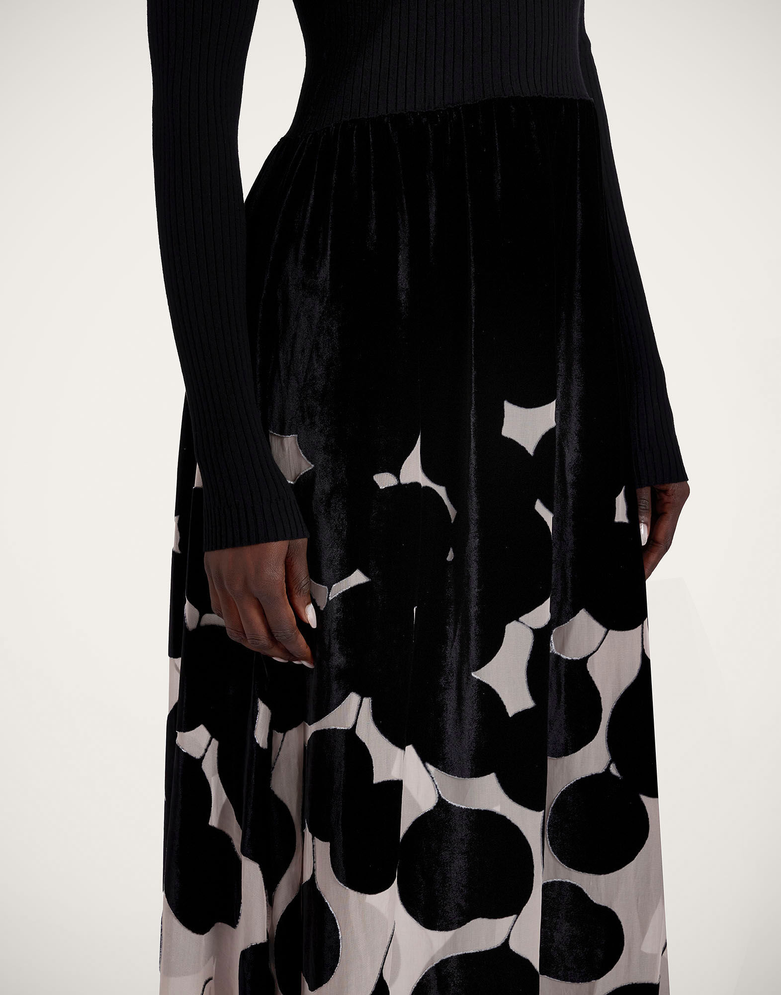 Lunaria Knit Dress La DoubleJ: Lunaria Black Lunaria Knit Dress La DoubleJ: Lunaria Black DRE0829KNI131