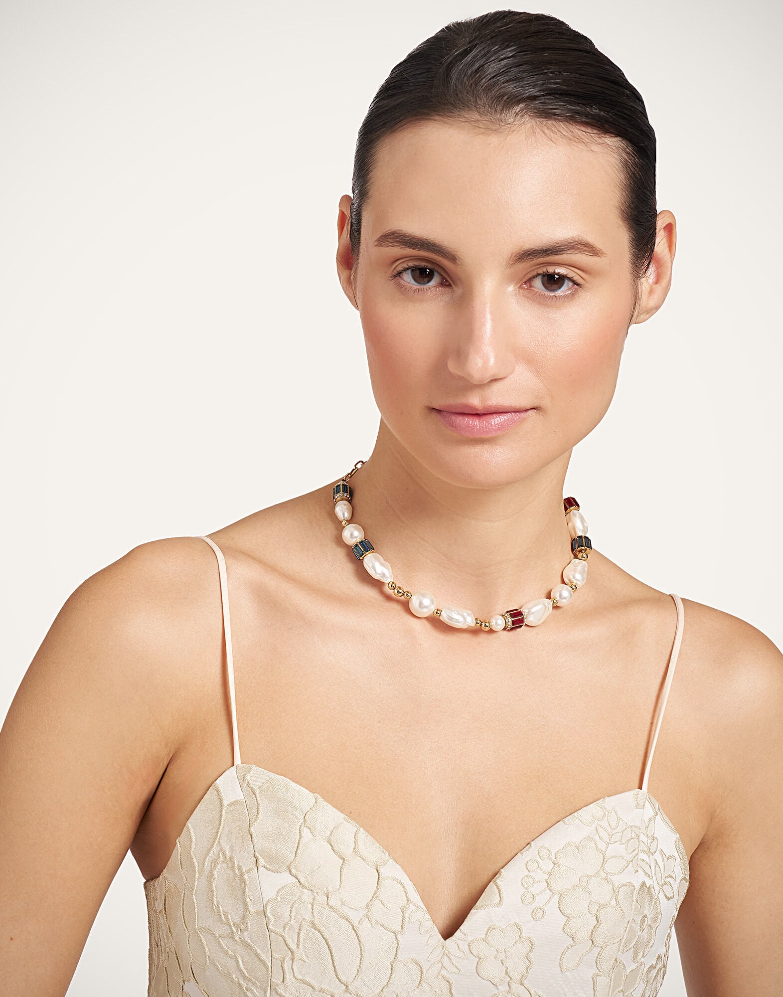 Pearly Necklace La DoubleJ: 24K Gold Plate, Baroque Natural Pearls and Glass Crystals Pearly Necklace La DoubleJ: 24K Gold Plate, Baroque Natural Pearls and Glass Crystals NEC0073BRA013
