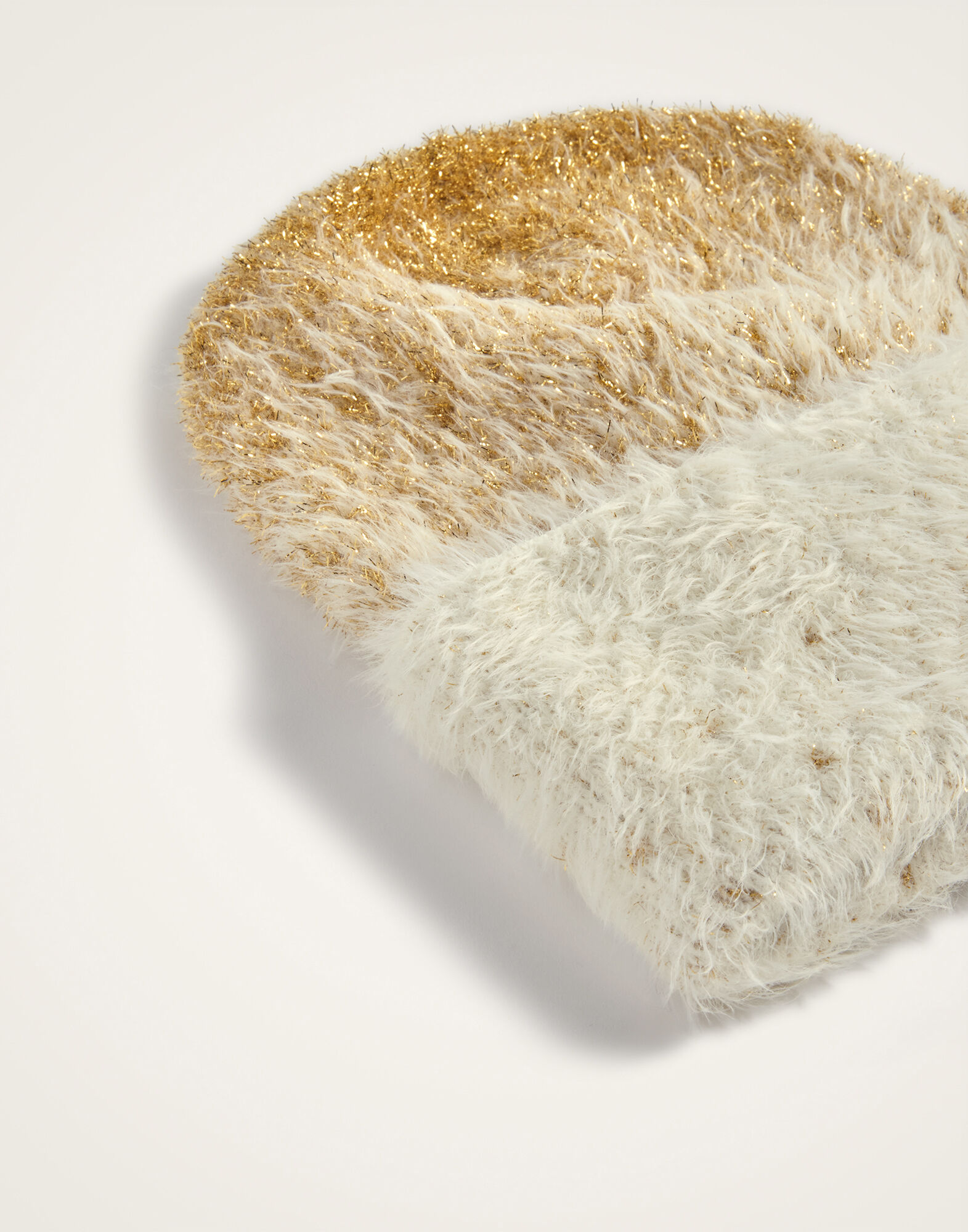Stardust Beanie La DoubleJ: Solid Gold Stardust Beanie La DoubleJ: Solid Gold HAT0048KNI233