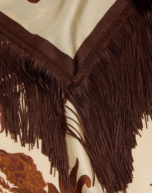 Reversible Fringe Foulard 90 La DoubleJ: Coven Placée Buttercream Reversible Fringe Foulard 90 La DoubleJ: Coven Placée Buttercream SCA0073SIL006