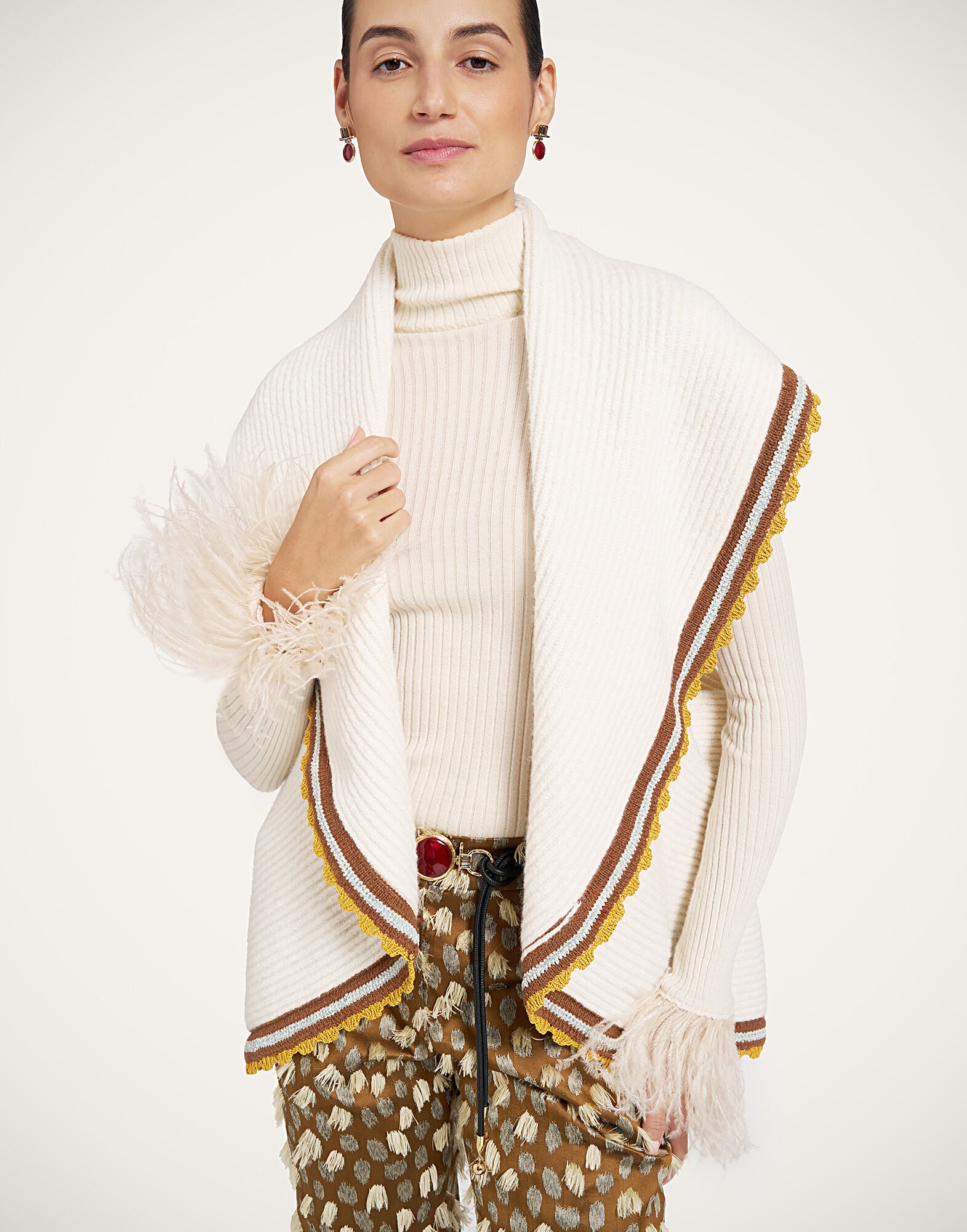 Circle Vest La DoubleJ: Solid Off White Circle Vest La DoubleJ: Solid Off White PUL0423KNI231
