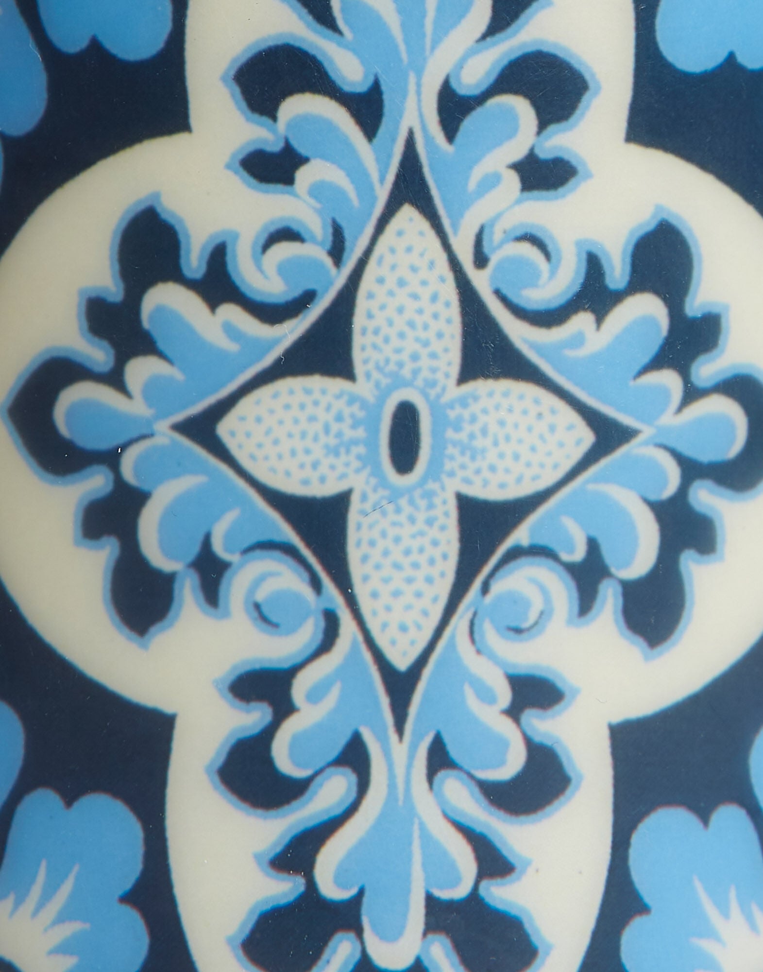 Printed Pillar Candle La DoubleJ: Palazzo Blue Printed Pillar Candle La DoubleJ: Palazzo Blue CAN0011WAX001